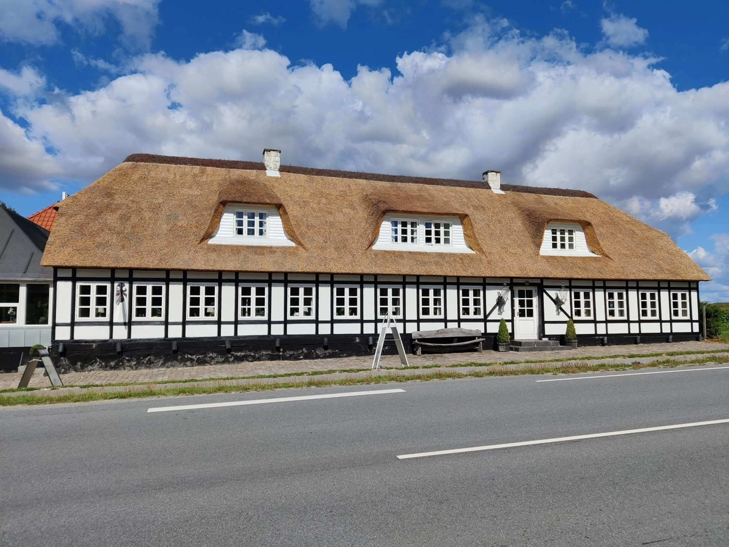 Property building in Hotel Aarslev Kro