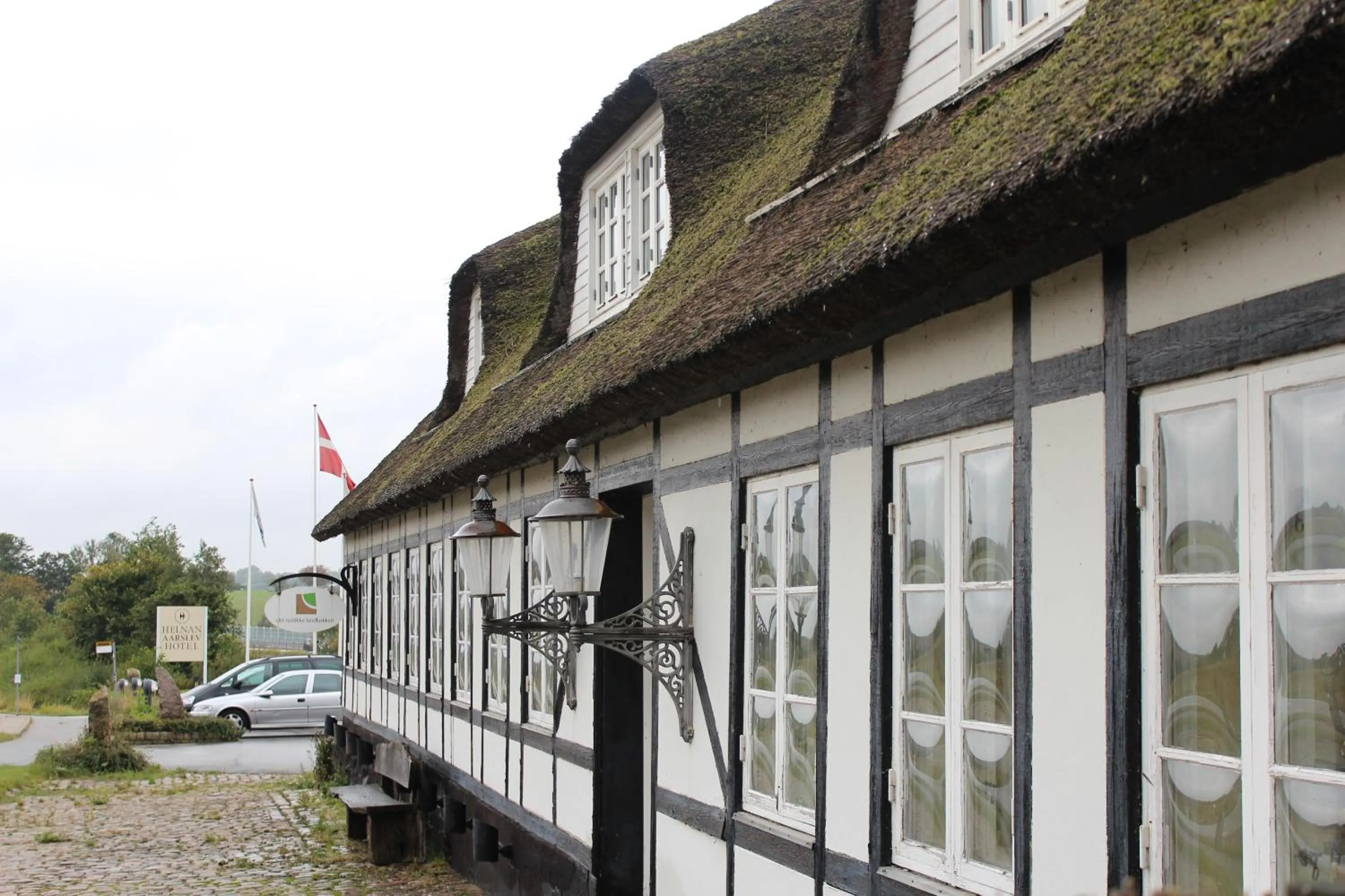 Facade/entrance in Hotel Aarslev Kro