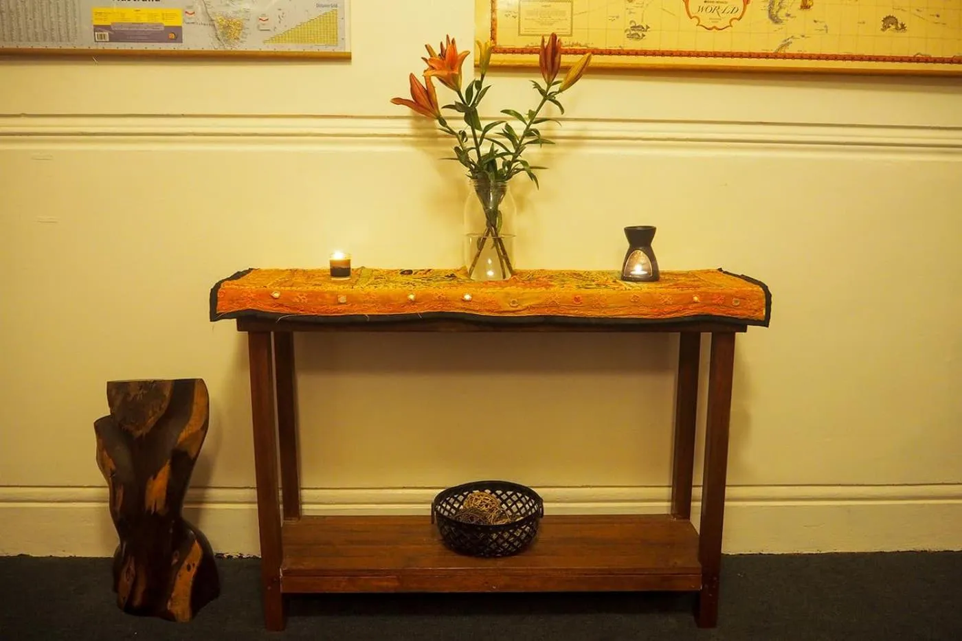 Living room in Flying Fox Backpackers