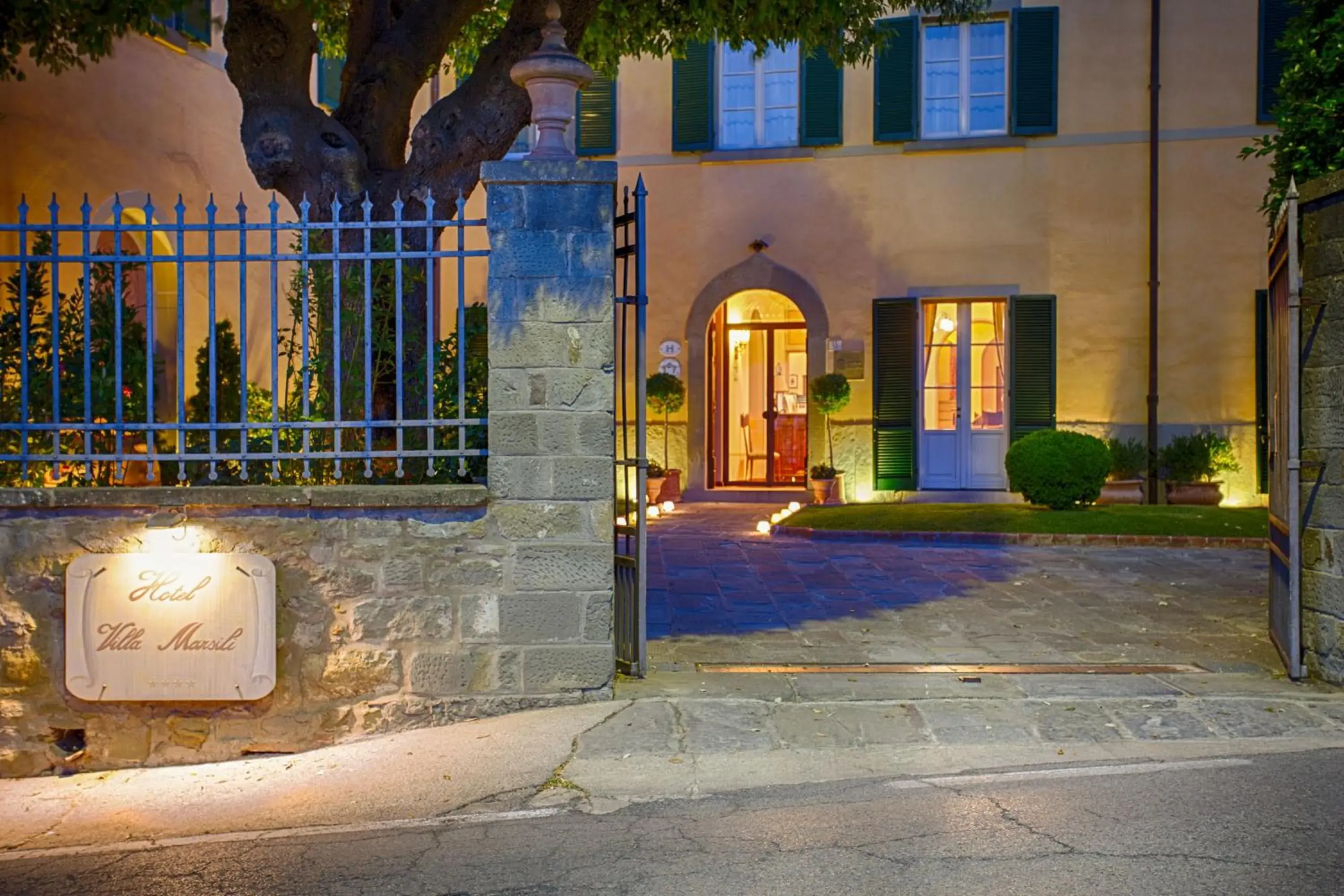 Facade/entrance in Hotel Villa Marsili Facade/entrance in Hotel Villa Marsili