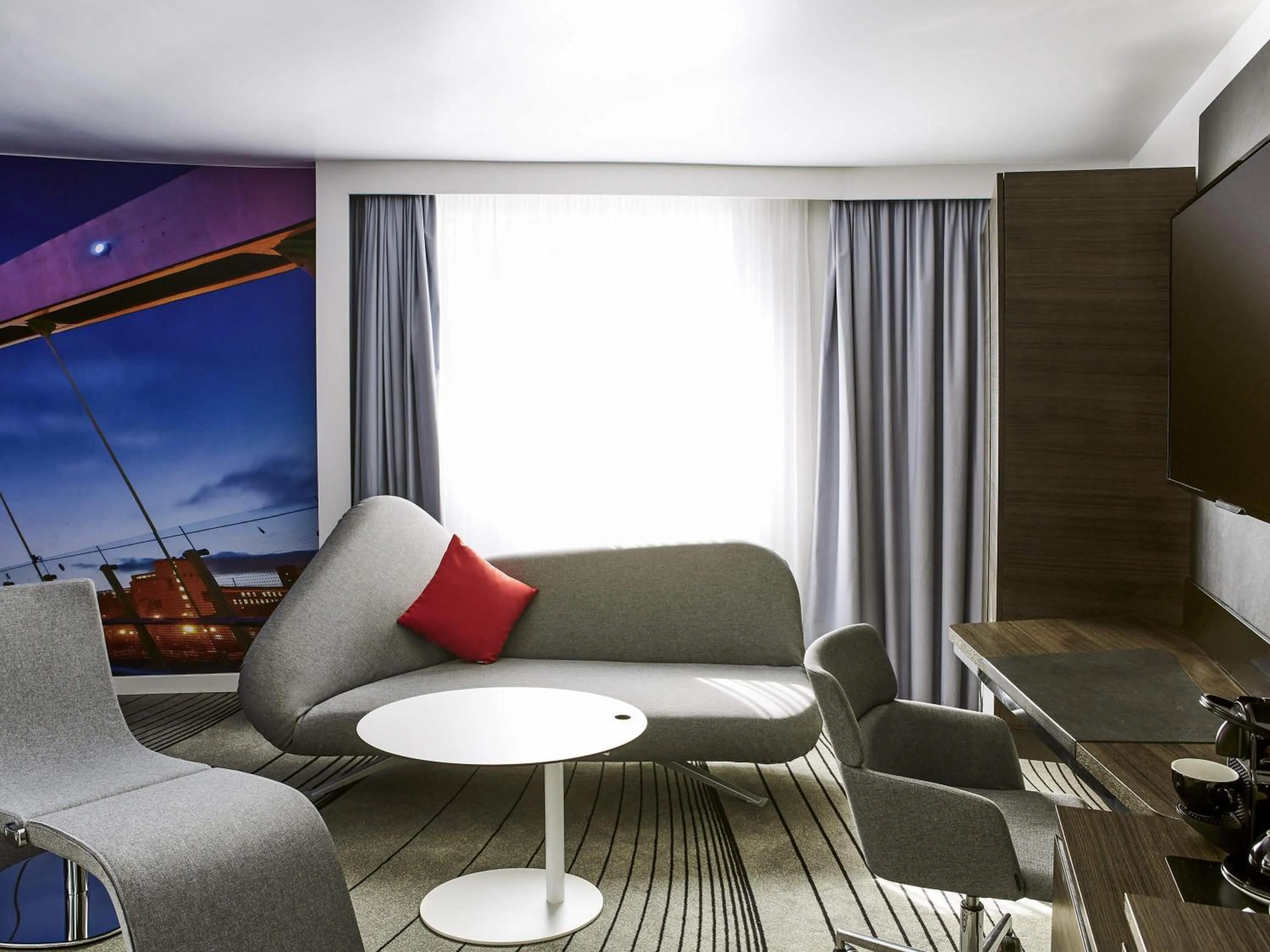 Bedroom in Novotel Manchester Centre