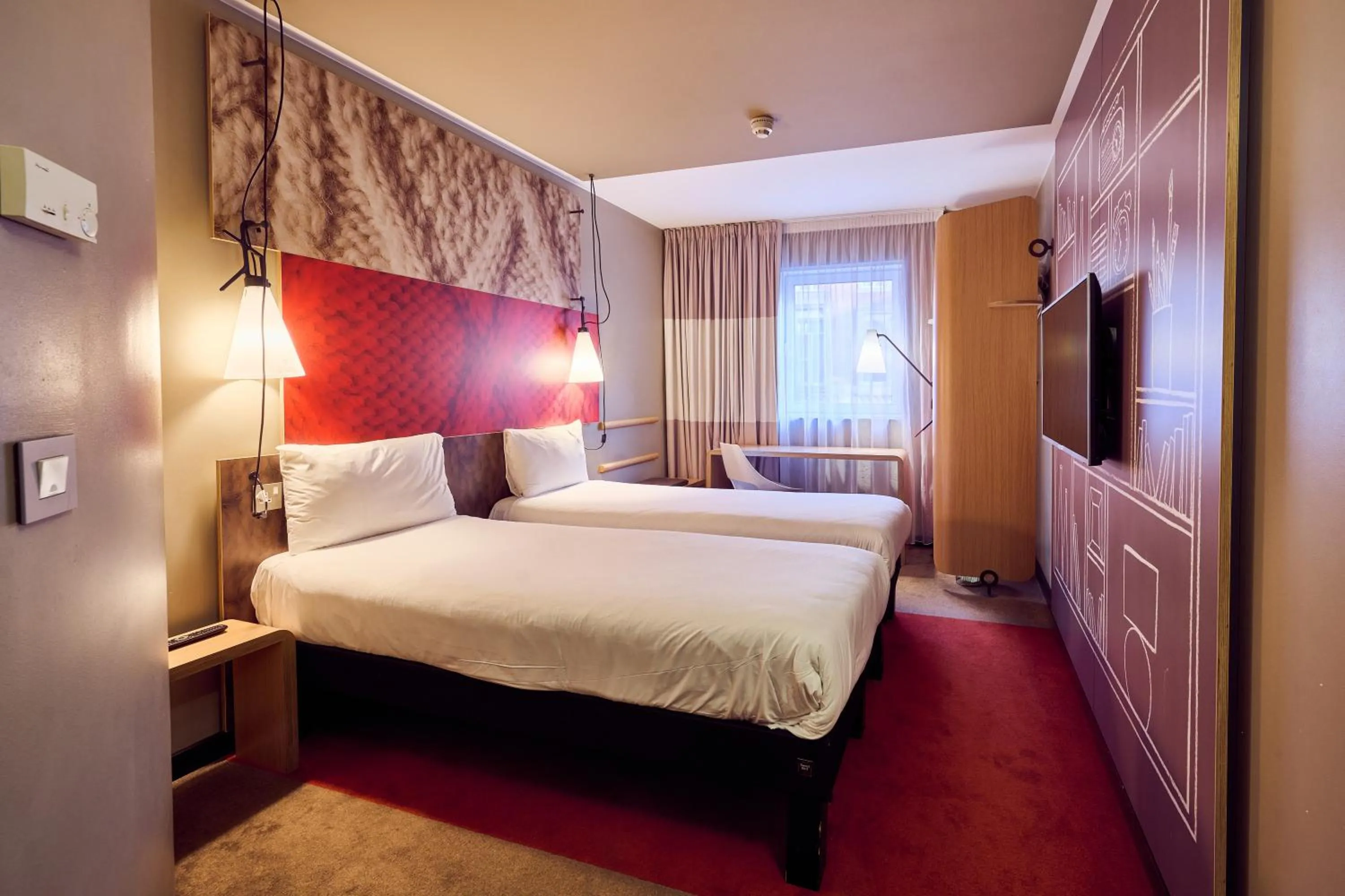 Bedroom, Bed in a&o Manchester City Centre