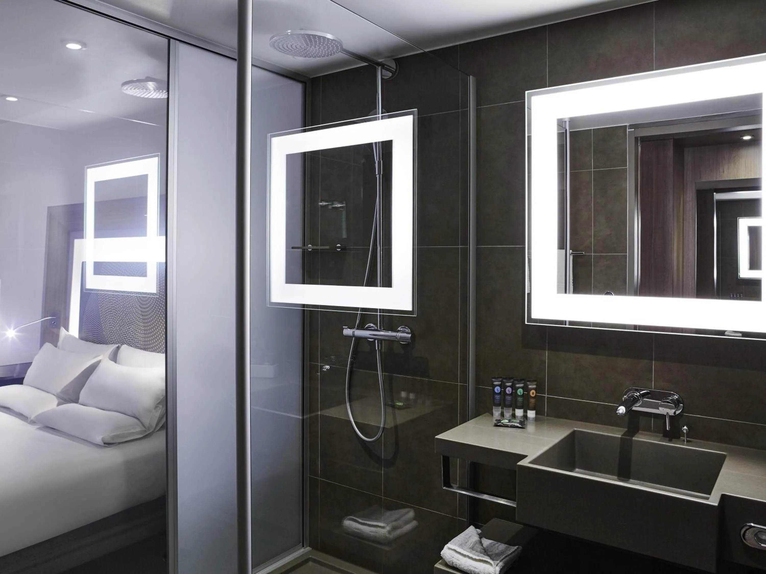 Bedroom in Novotel Manchester Centre