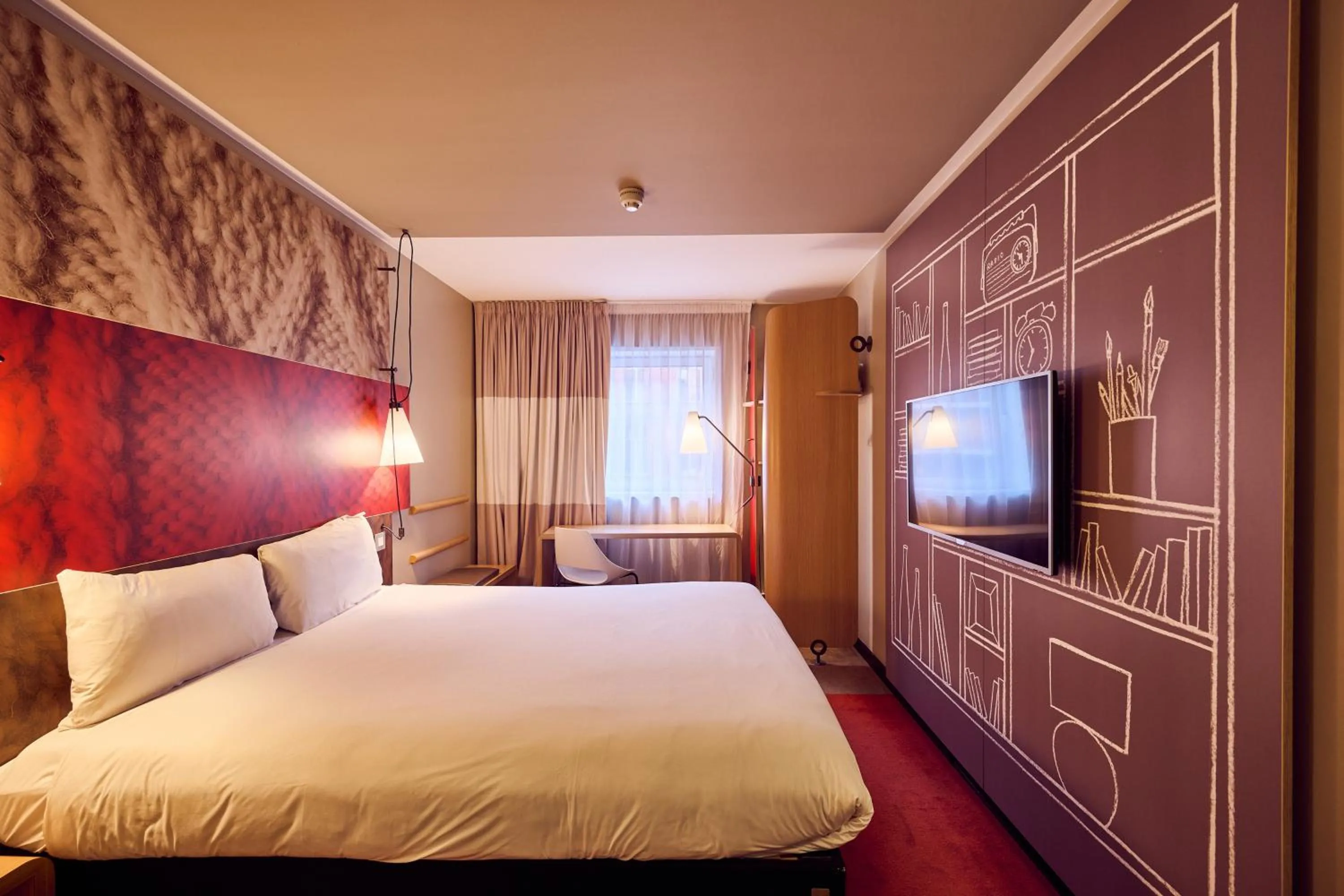 Bedroom, Bed in a&o Manchester City Centre