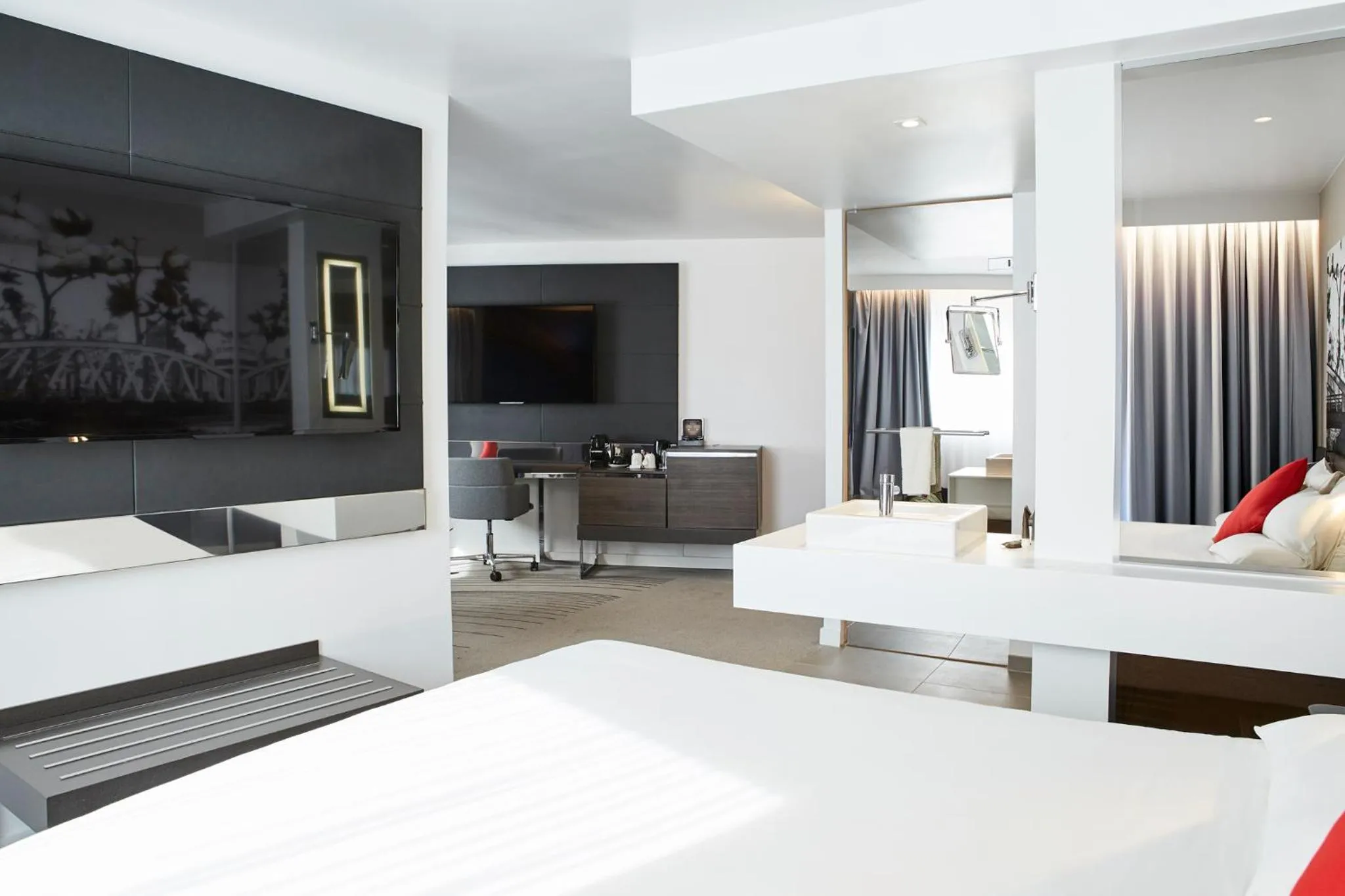 Bedroom in Novotel Manchester Centre