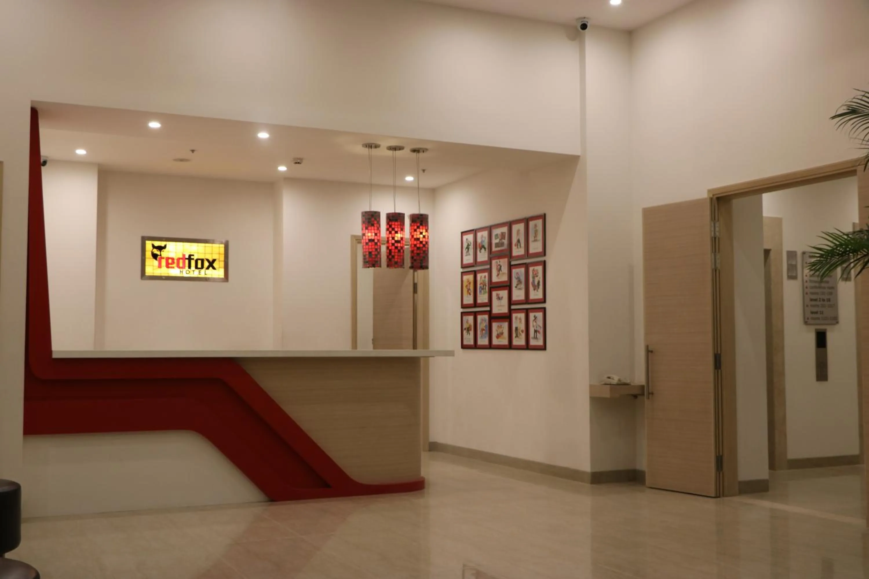 Lobby or reception in Red Fox by Lemon Tree Hotels, Sector 60, Gurugram