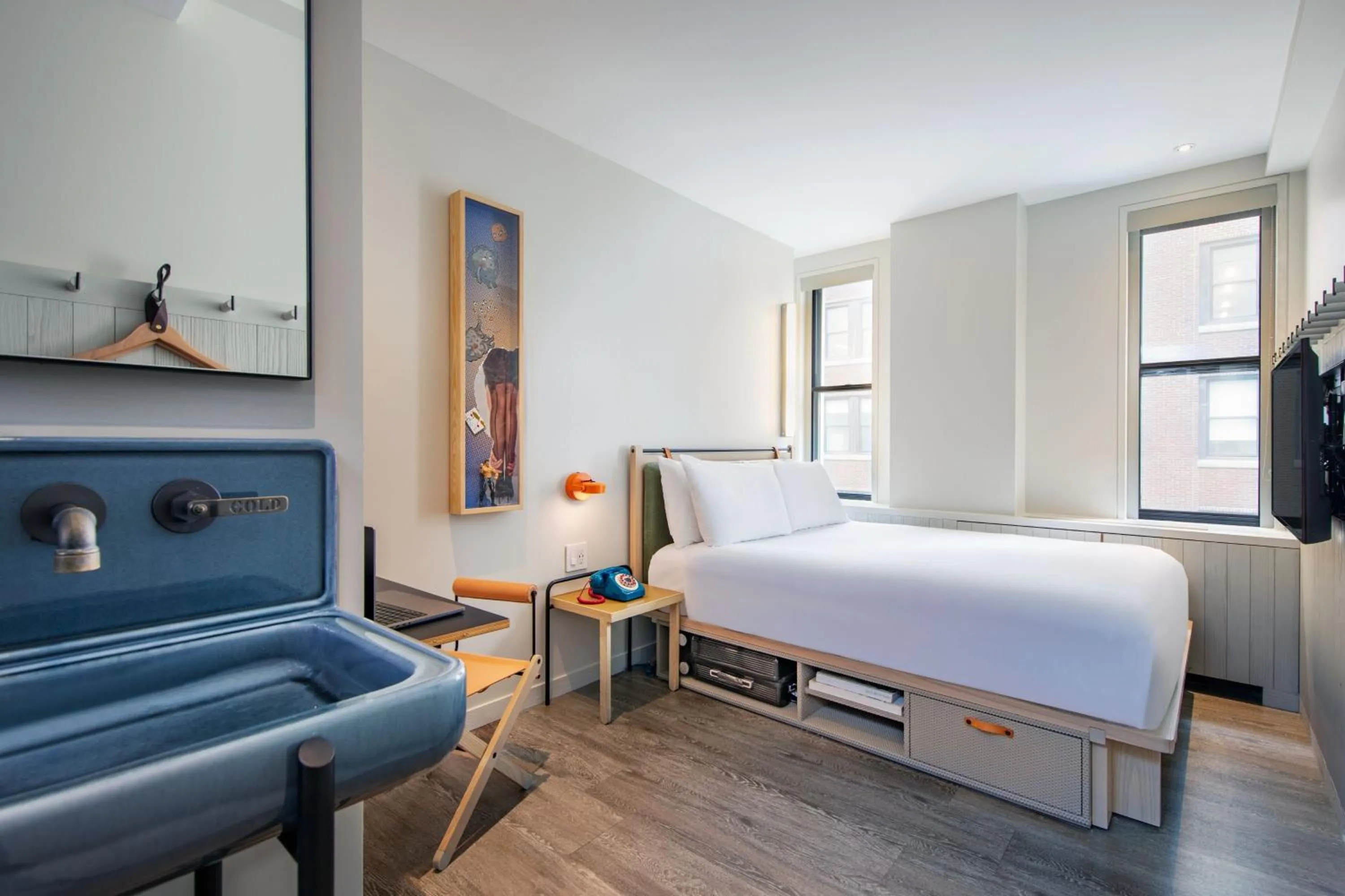 Photo of the whole room, Bed in MOXY NYC Times Square
