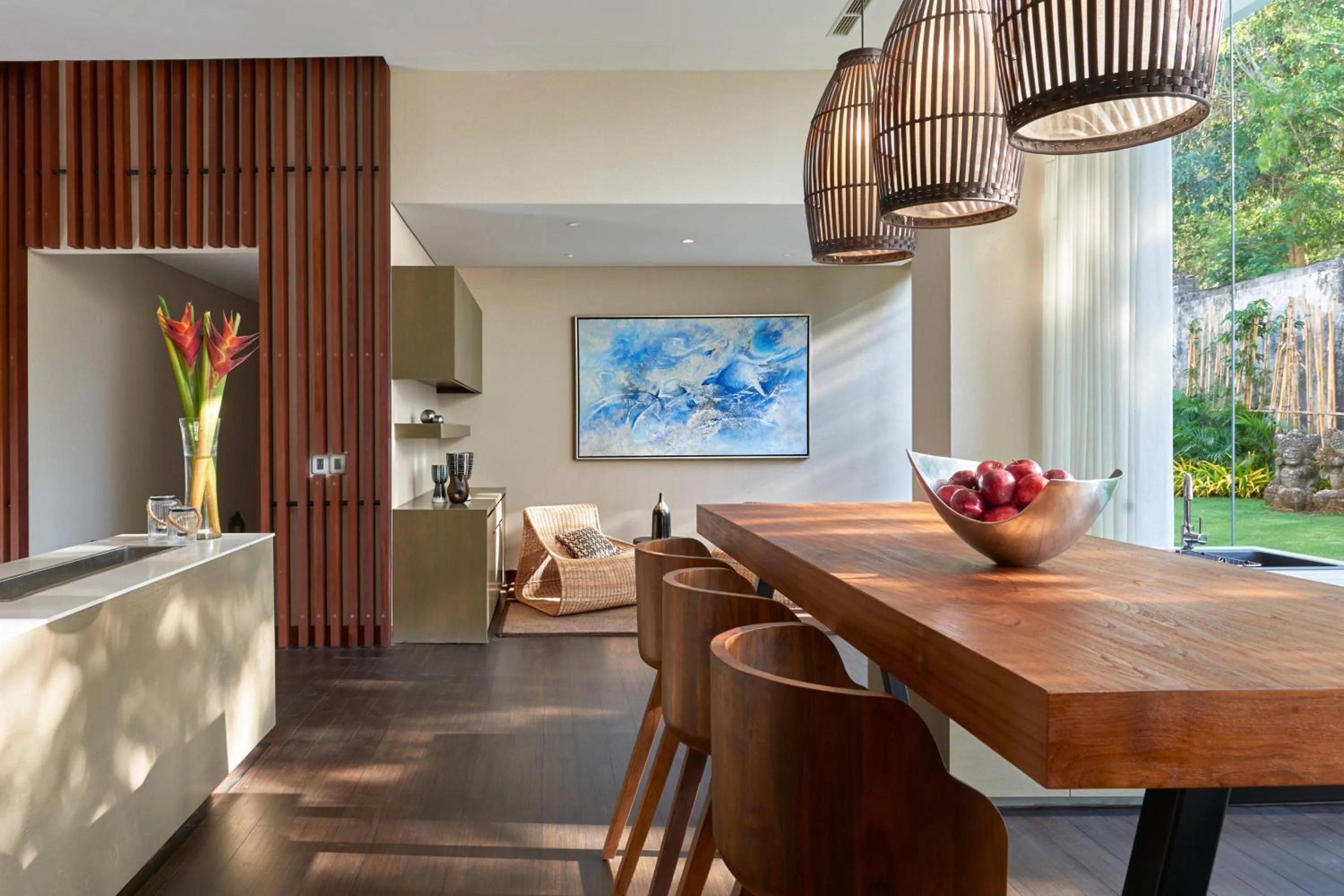 Lounge or bar in Renaissance Bali Uluwatu Resort & Spa