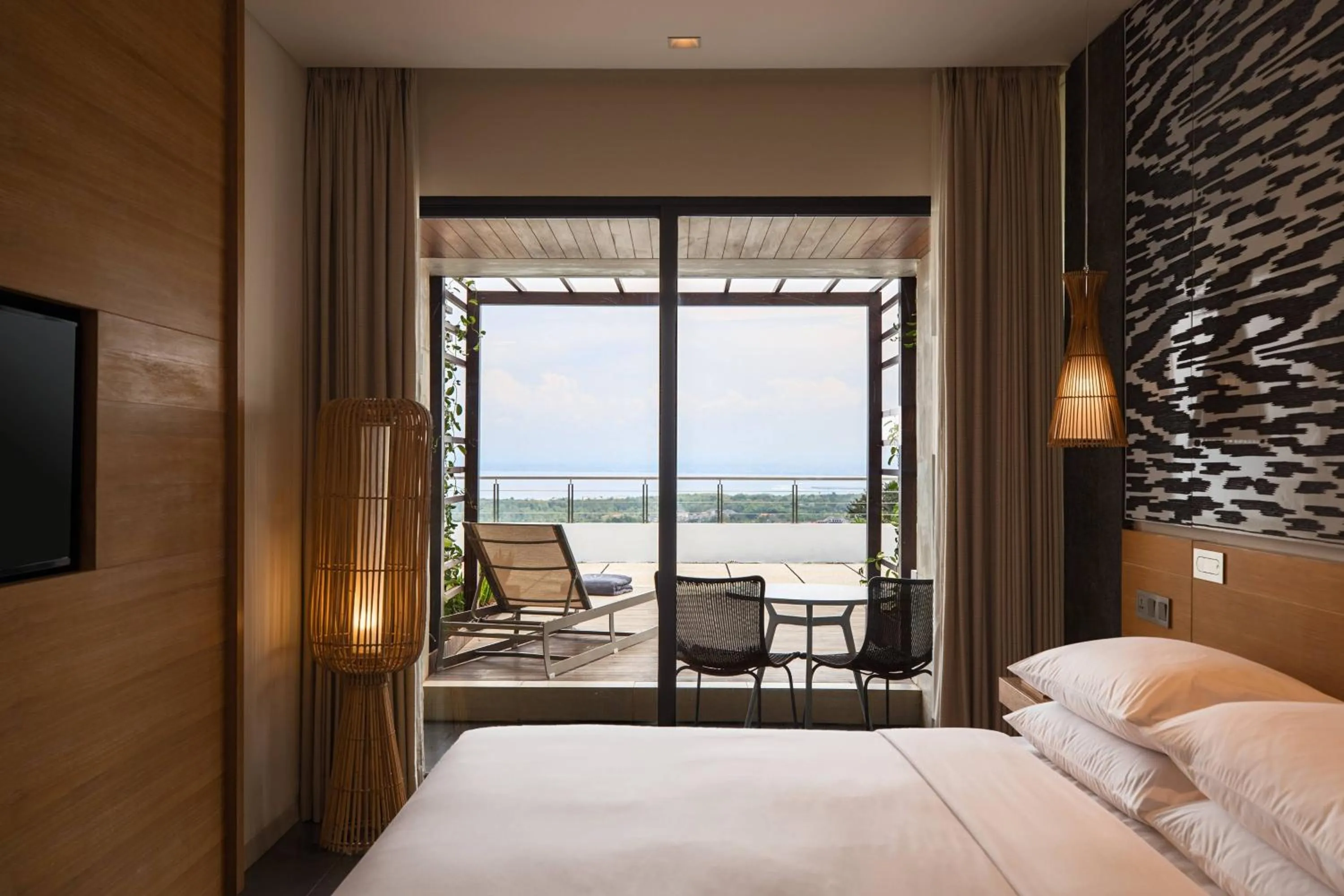 Photo of the whole room, Bed in Renaissance Bali Uluwatu Resort & Spa