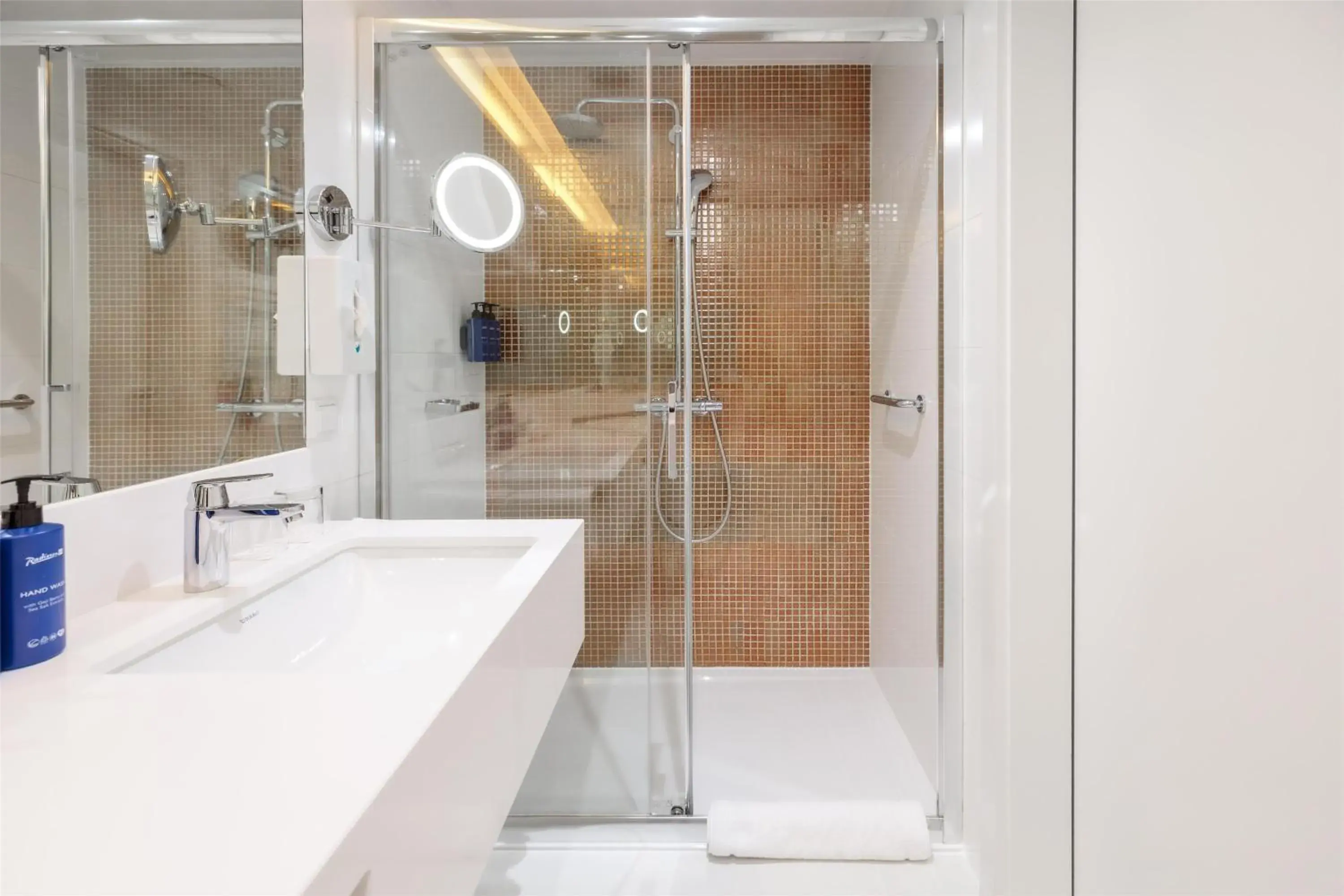 Bathroom in Radisson Blu Resort Swinoujscie Bathroom in Radisson Blu Resort Swinoujscie