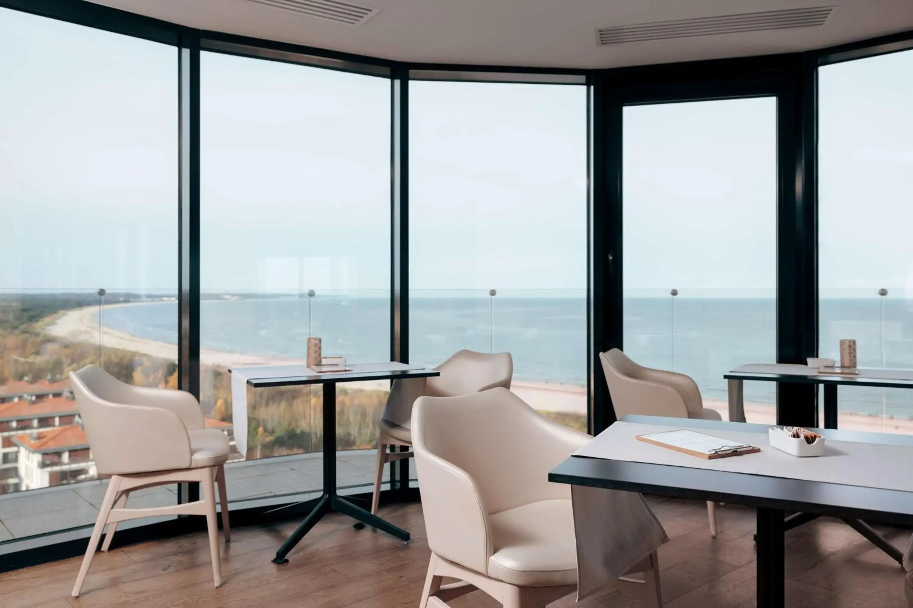 Restaurant/places to eat in Radisson Blu Resort Swinoujscie Restaurant/places to eat in Radisson Blu Resort Swinoujscie