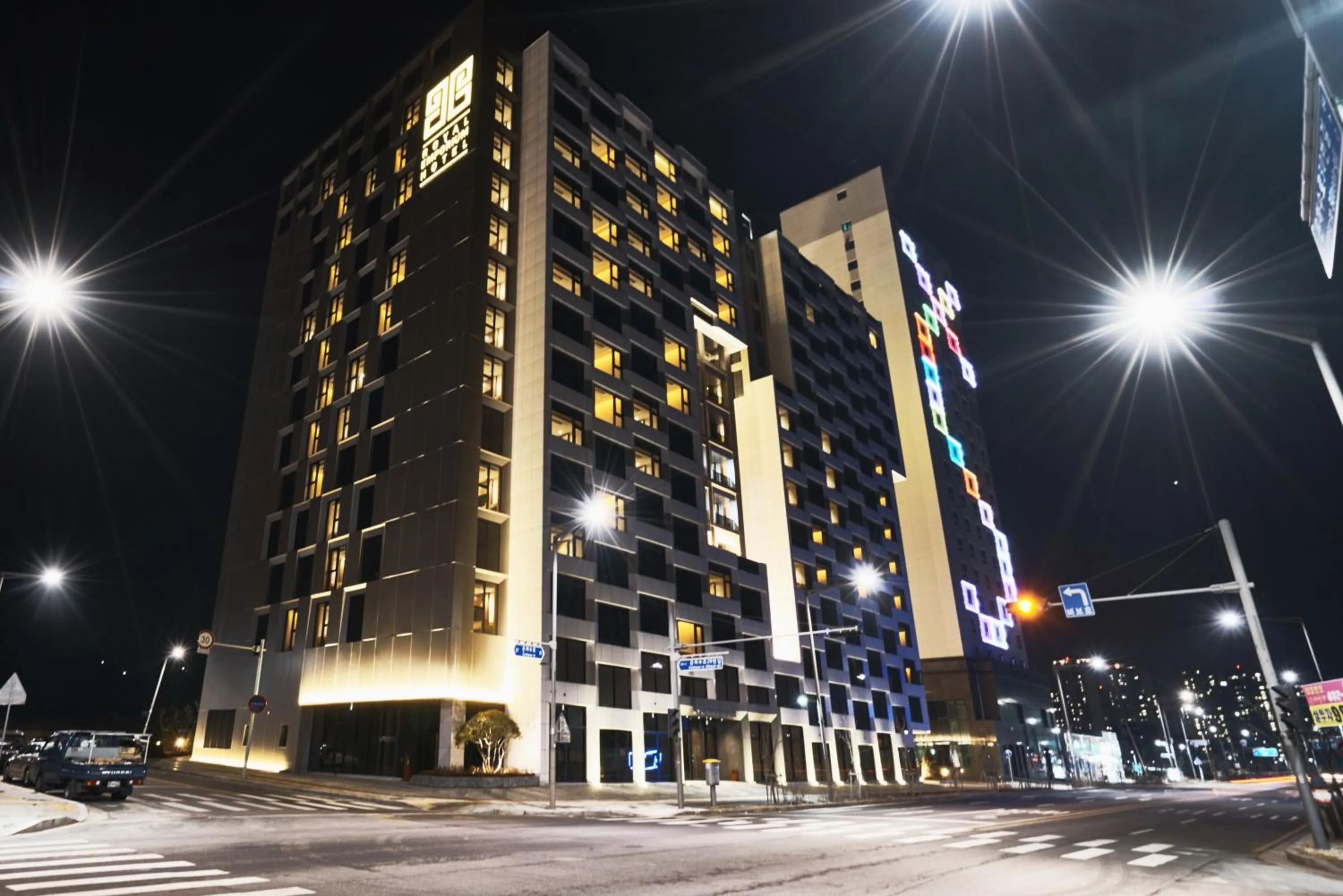 Property building in Royal Emporium Incheon Airport