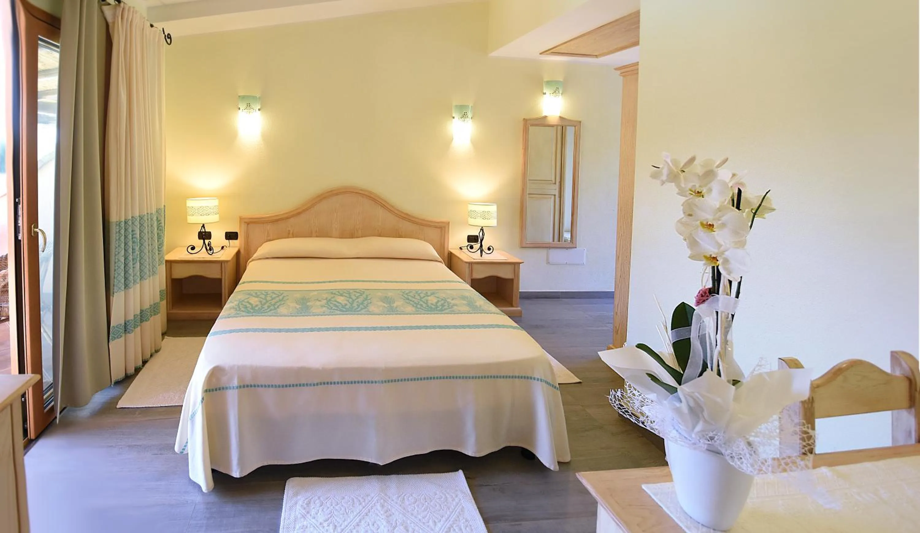 Bed in Hotel Su Giganti