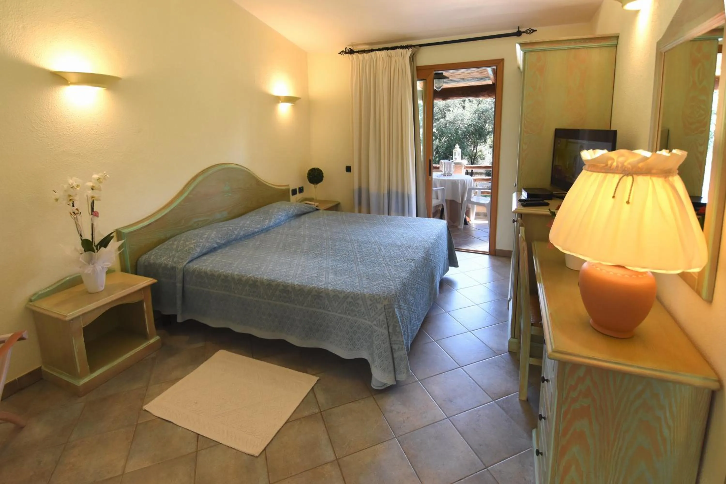 Bedroom, Bed in Hotel Su Giganti