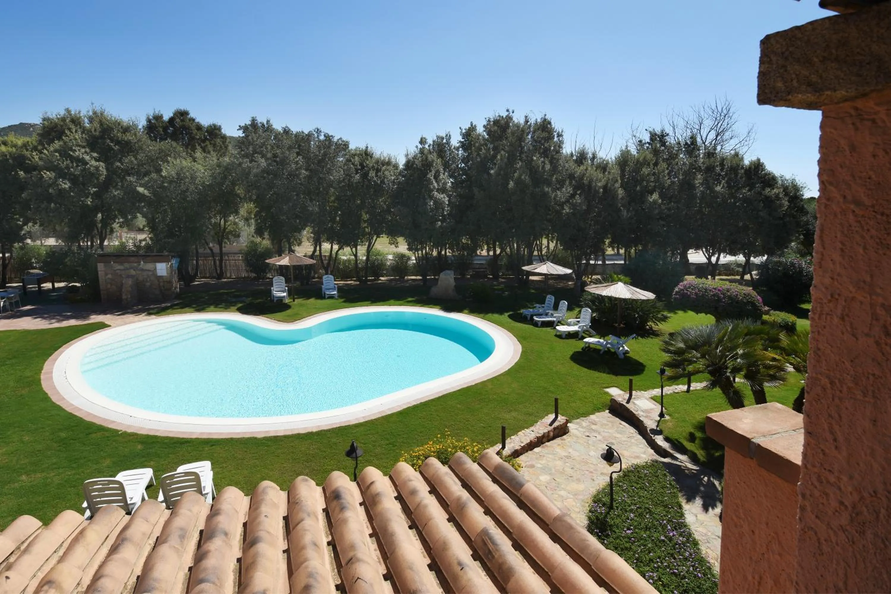 Pool view in Hotel Su Giganti