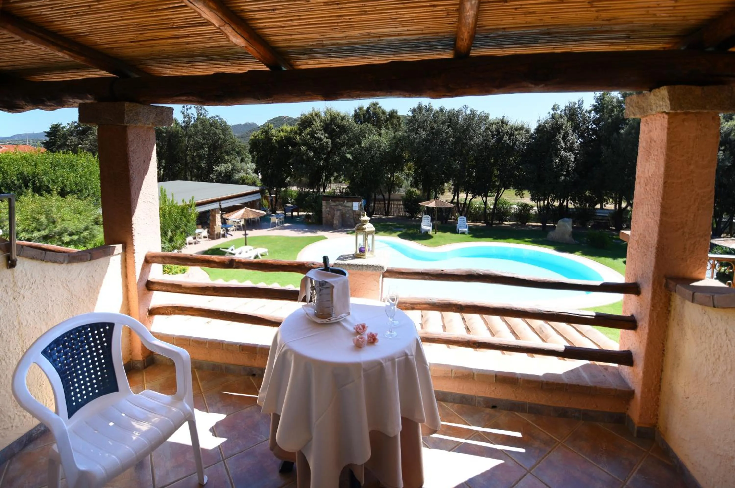 Balcony/Terrace in Hotel Su Giganti