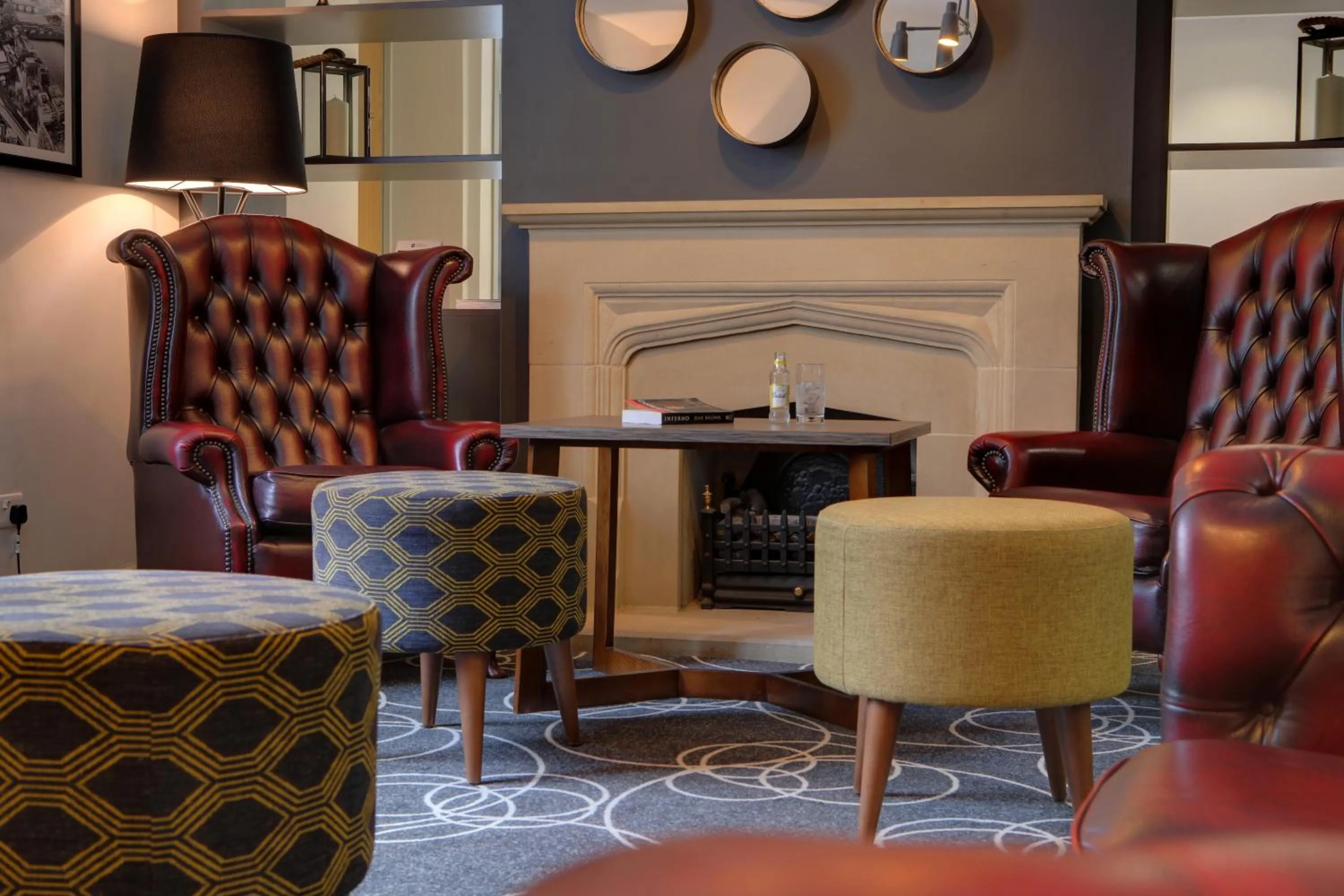 Communal lounge/ TV room in Best Western White House Hotel