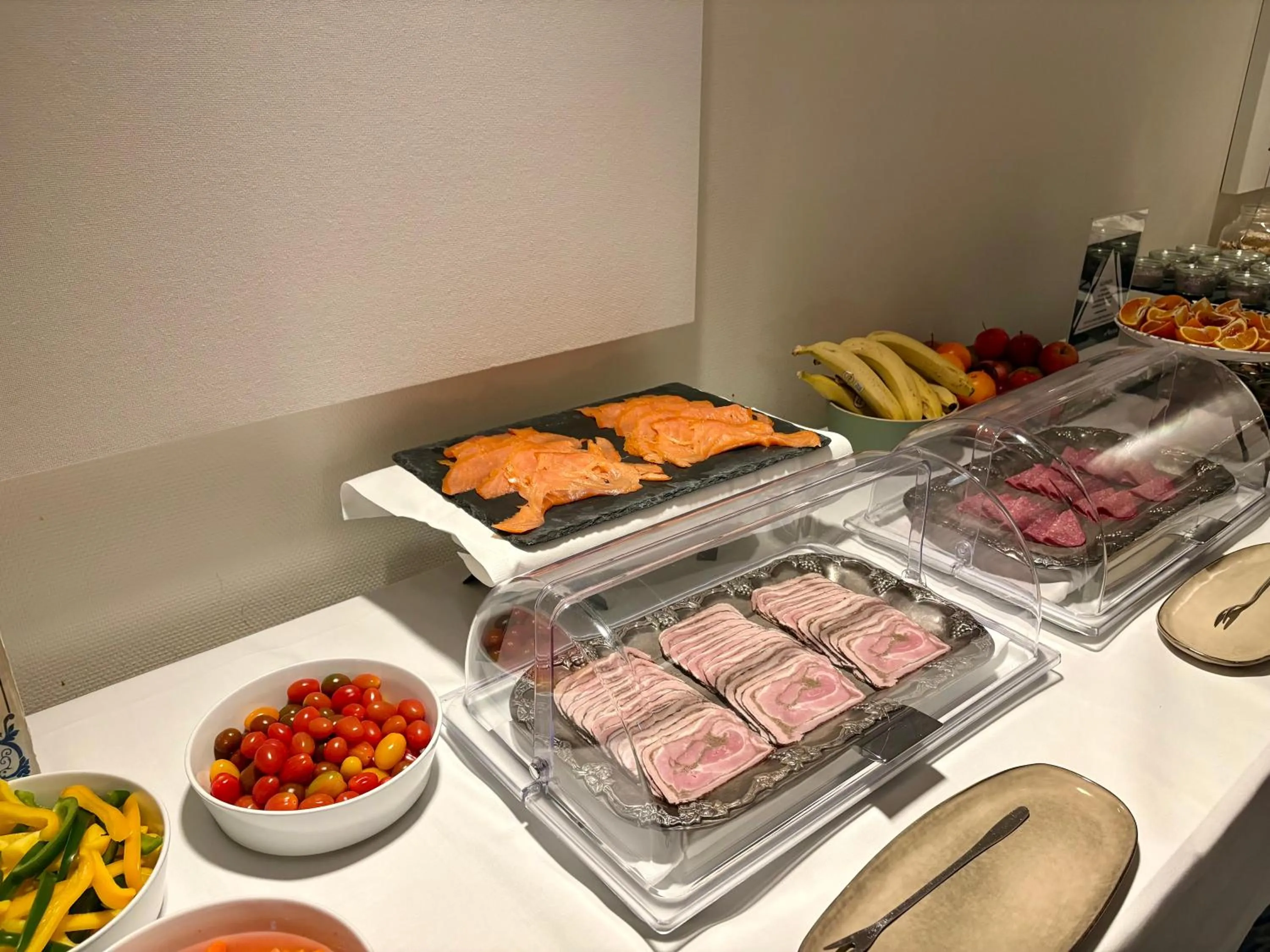 Buffet breakfast in Montra Odder Parkhotel