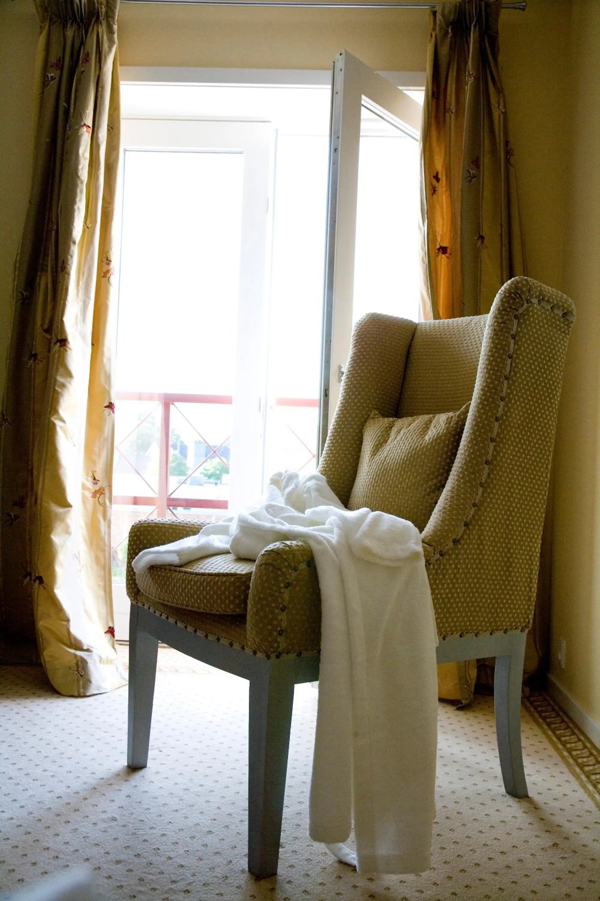 Photo of the whole room, Bed in Montra Odder Parkhotel