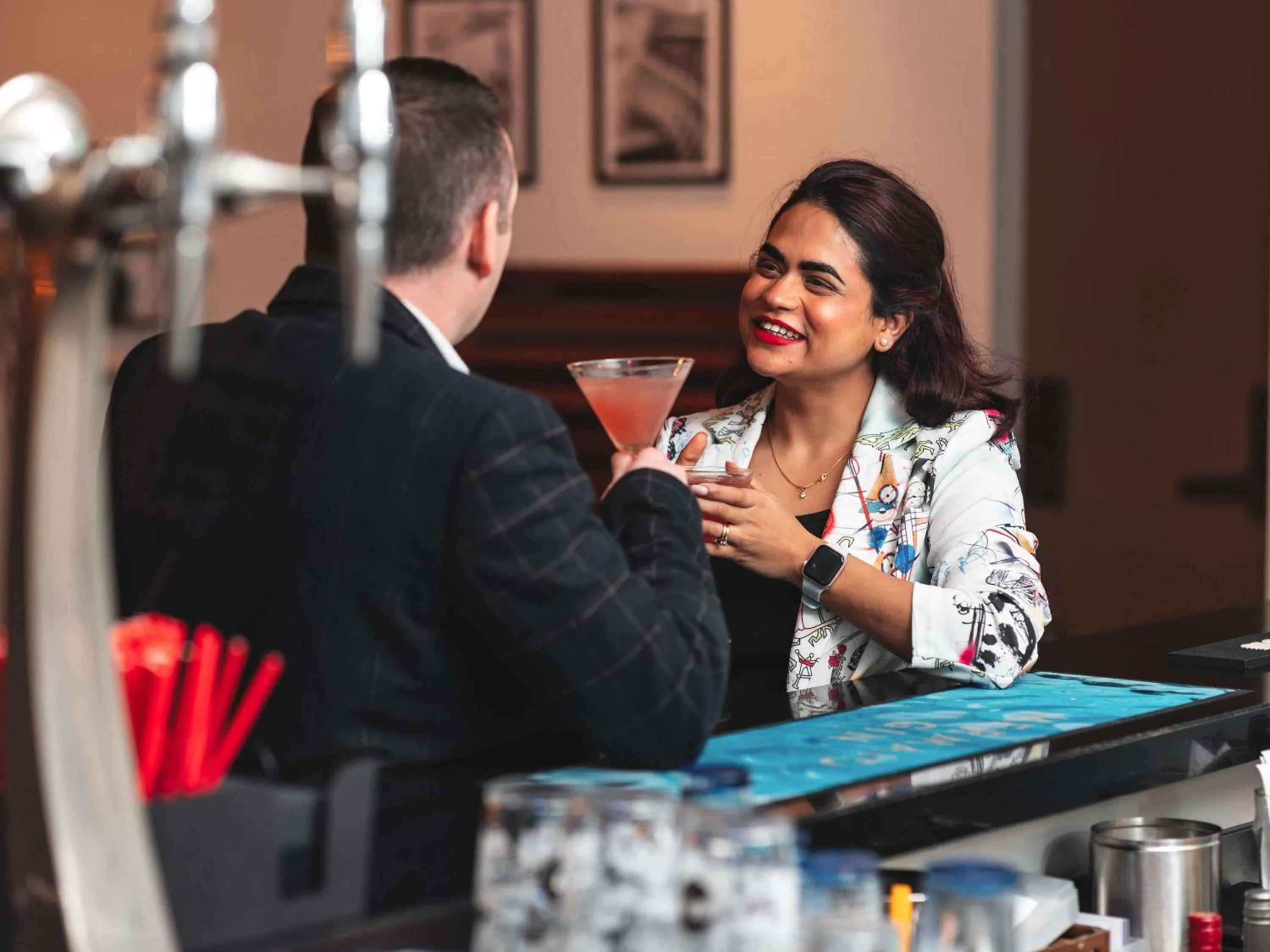 Lounge or bar in Novotel Southampton