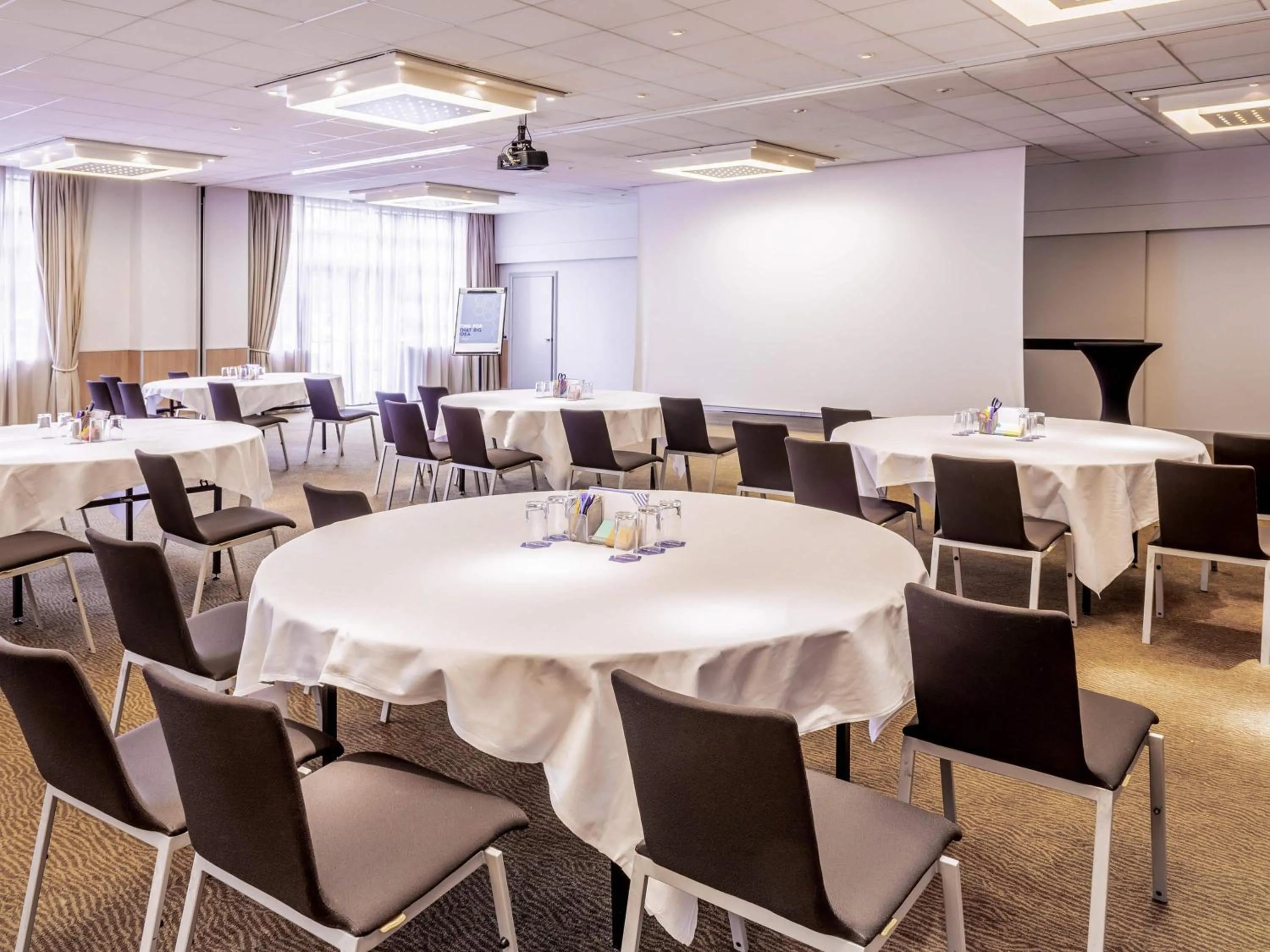 Meeting/conference room in Novotel Southampton