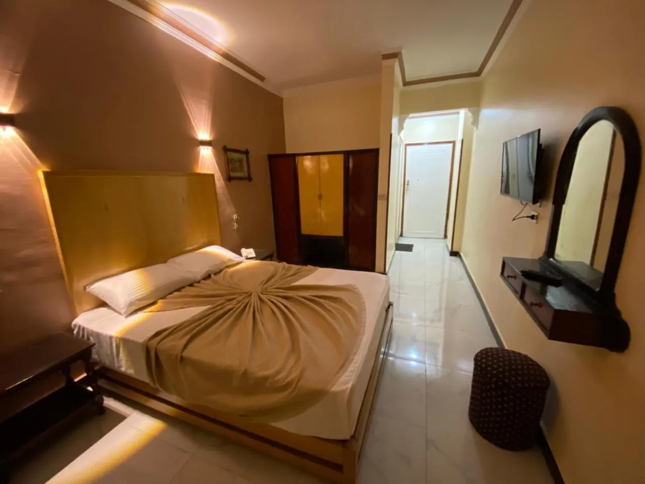 Bed in Shady Hotel Luxor