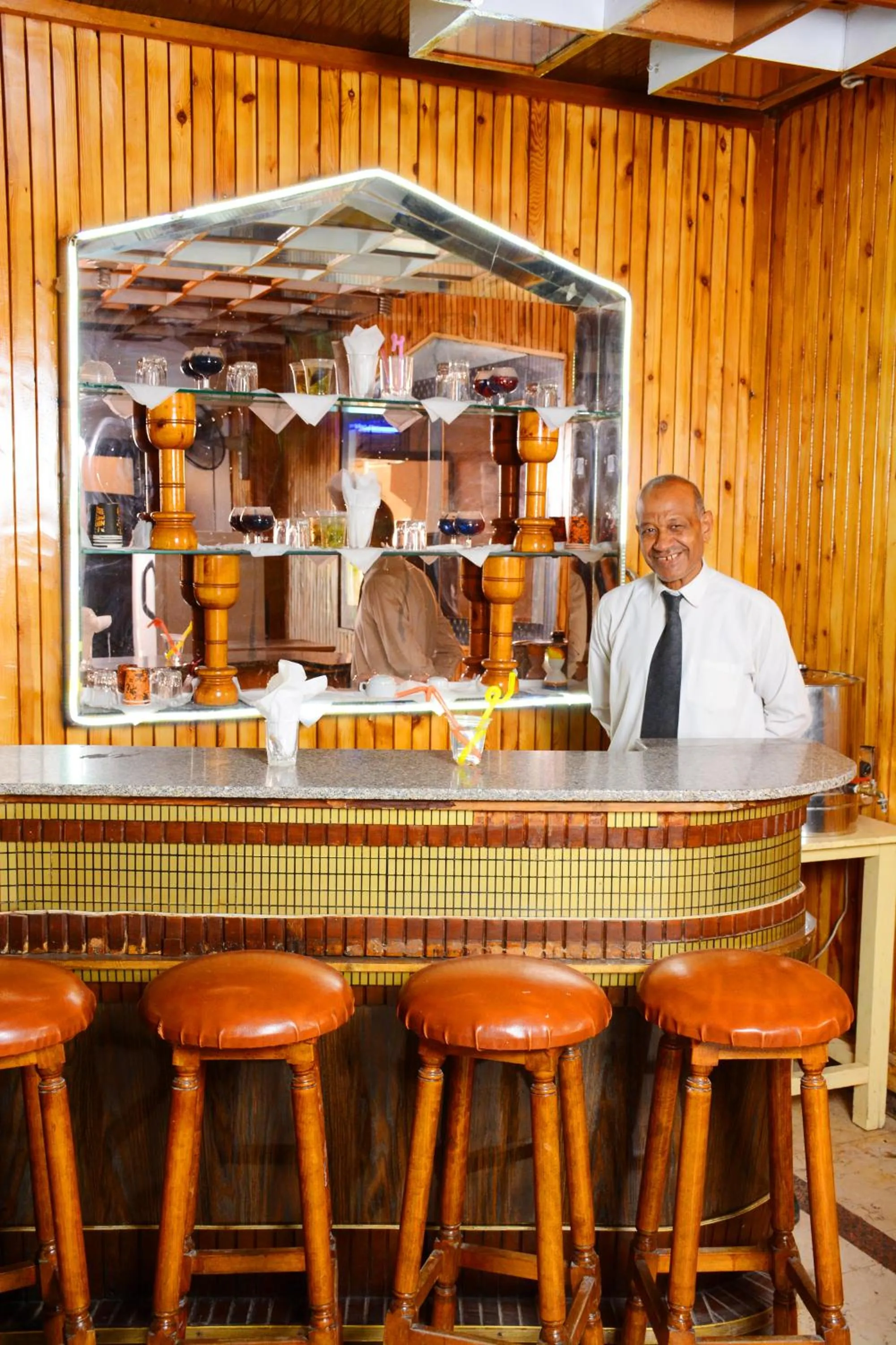 Staff in Shady Hotel Luxor