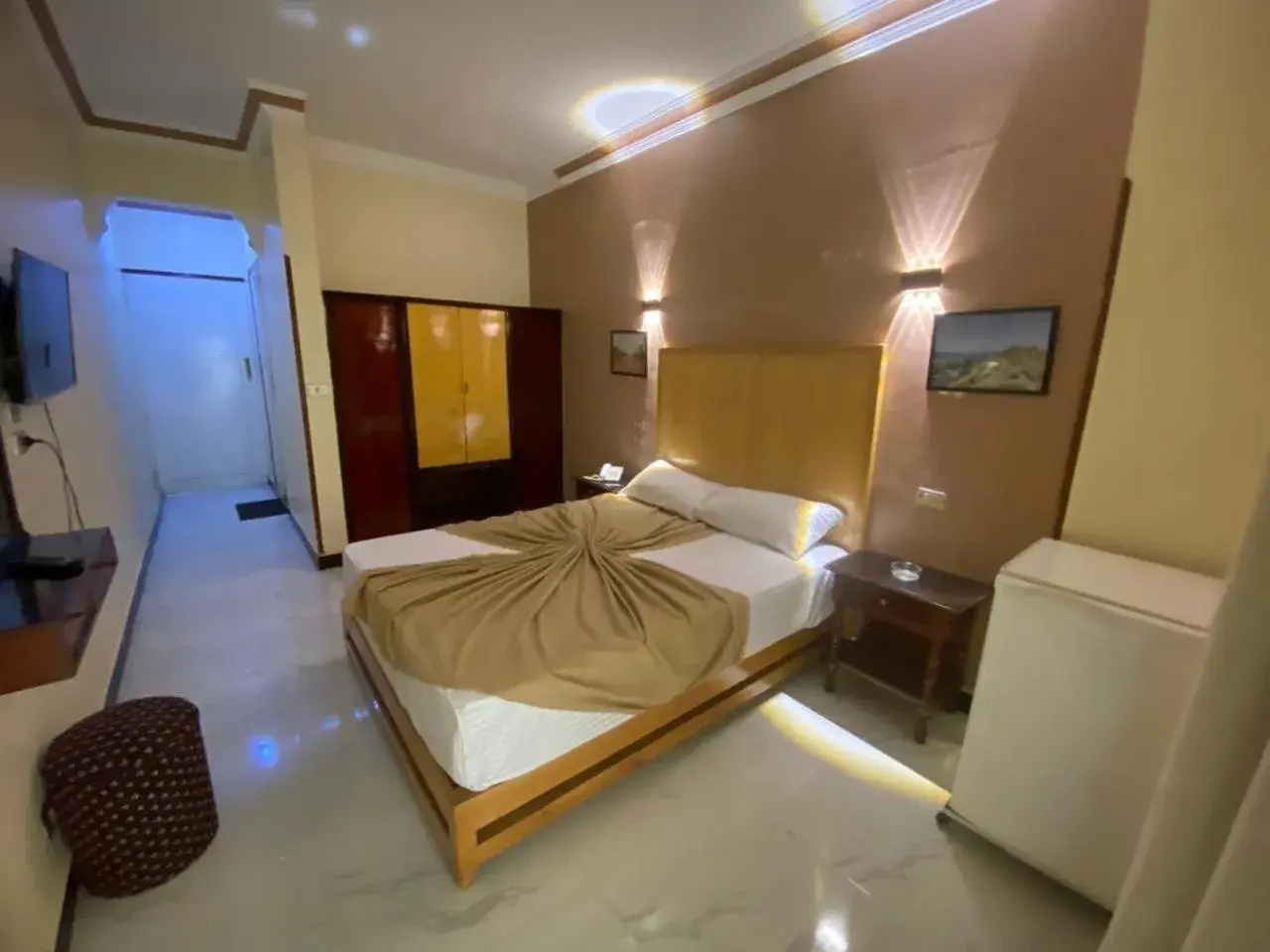 Bed in Shady Hotel Luxor Bed in Shady Hotel Luxor