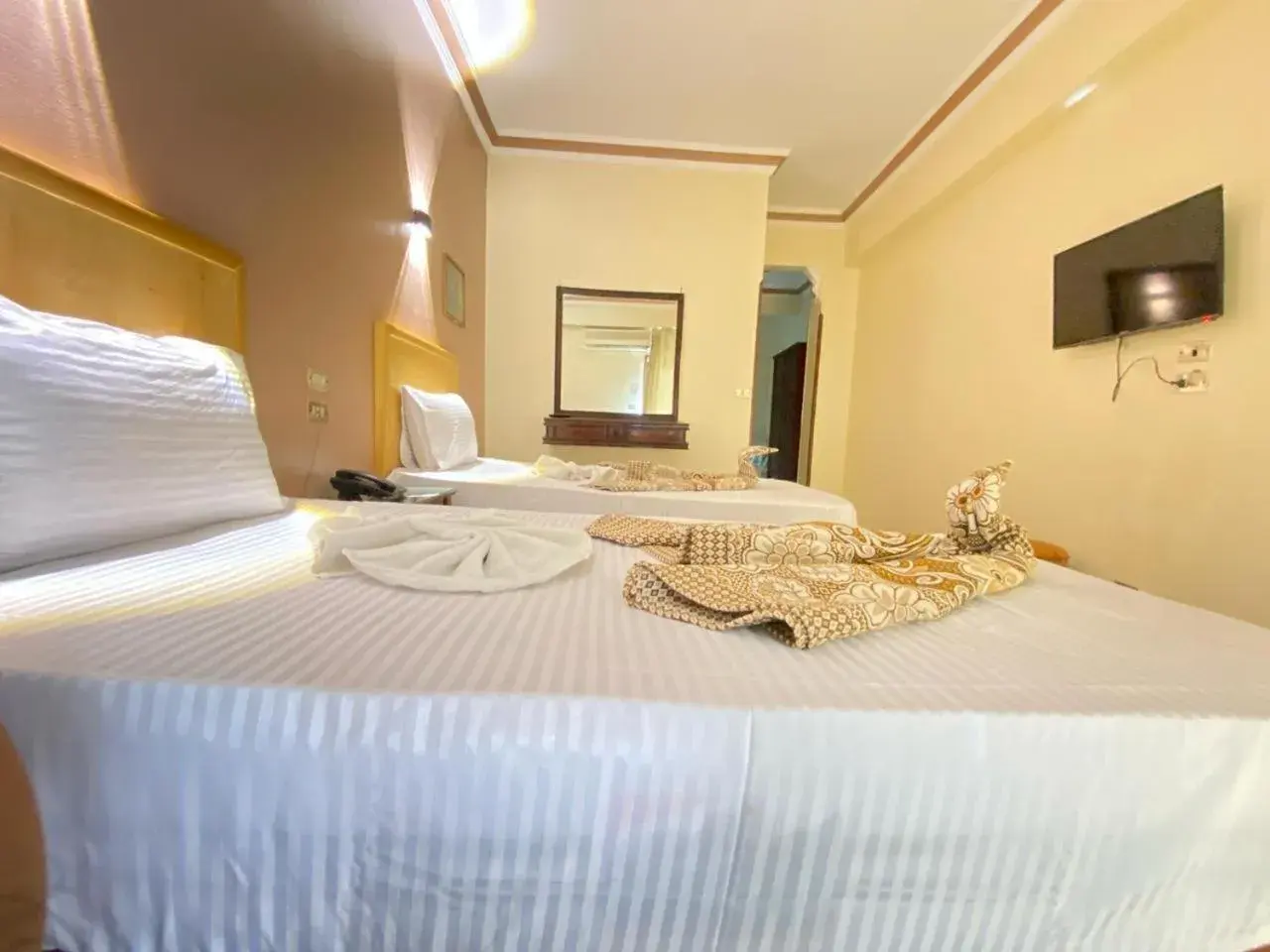 Bed in Shady Hotel Luxor Bed in Shady Hotel Luxor