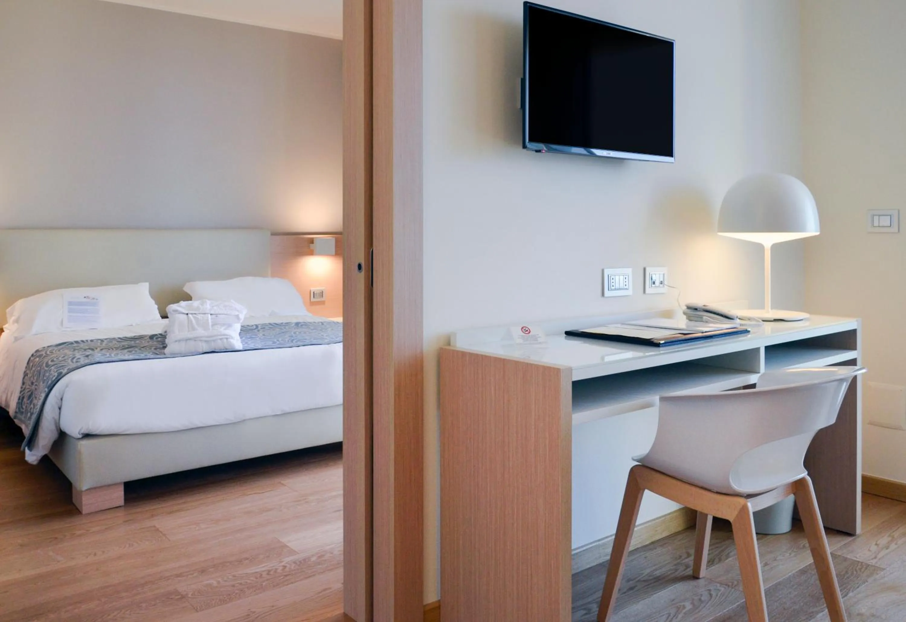 Photo of the whole room, Bed in Hotel Calabona