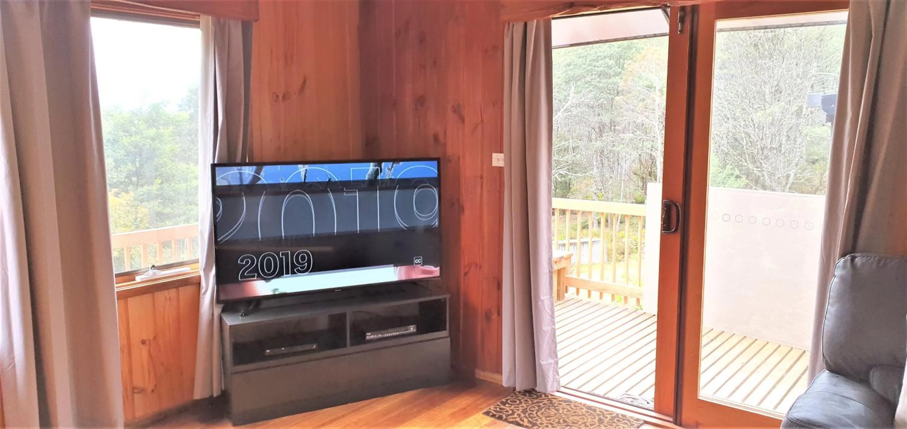 TV and multimedia in Cradle Alpine Retreat