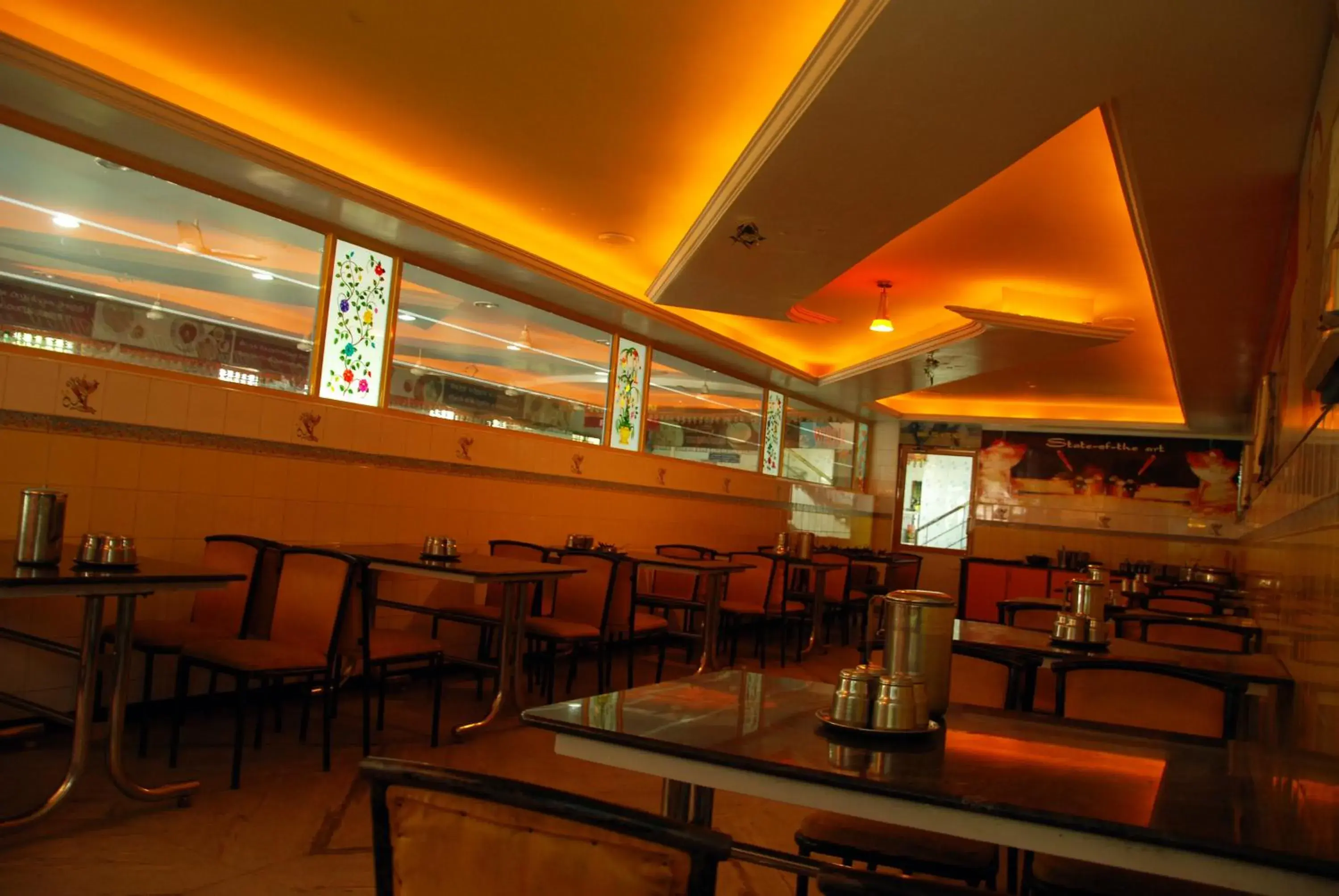 Restaurant/places to eat in Hotel Temple City Restaurant/places to eat in Hotel Temple City