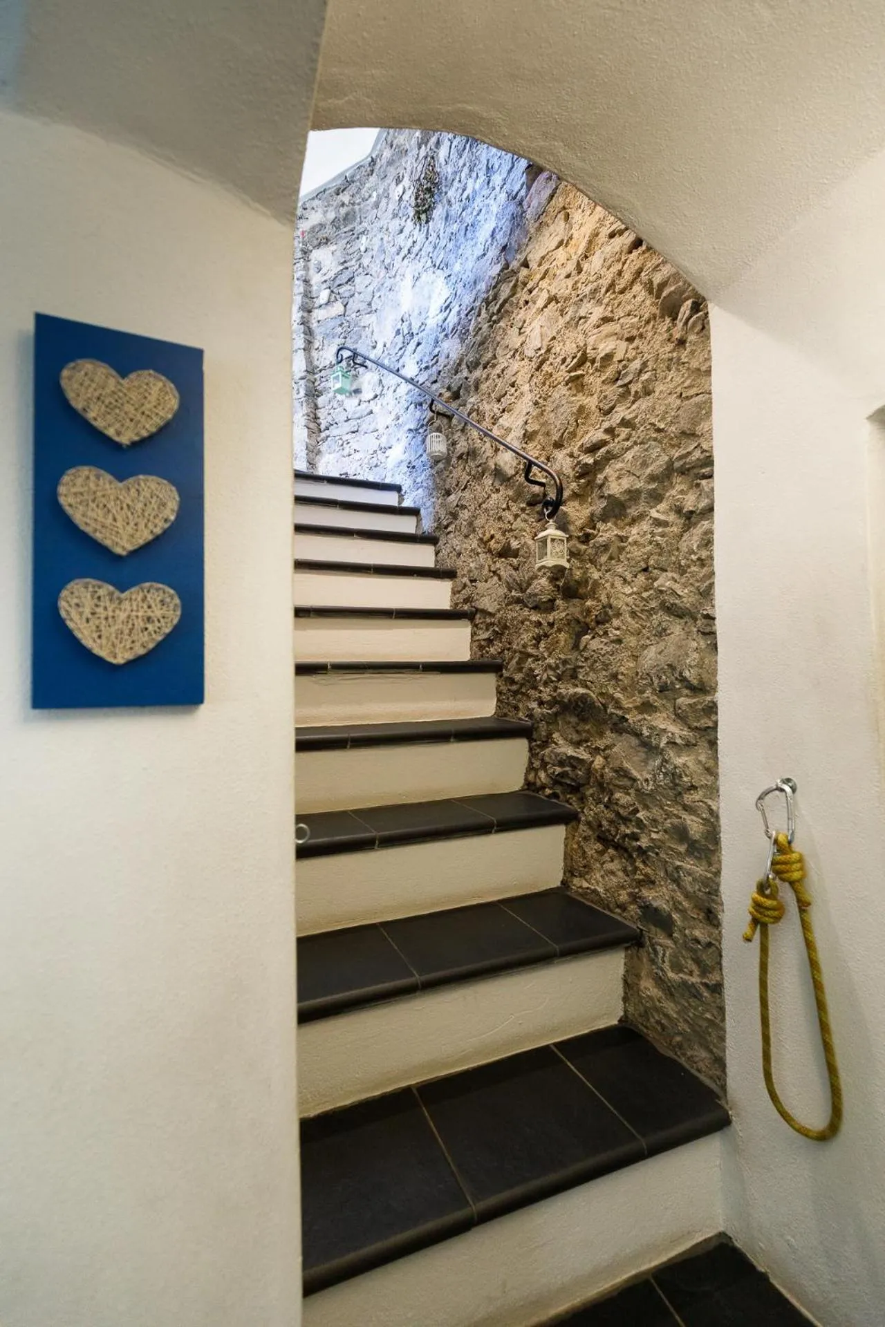 Decorative detail in Arvé Castelbianco - B&B e Appartamento