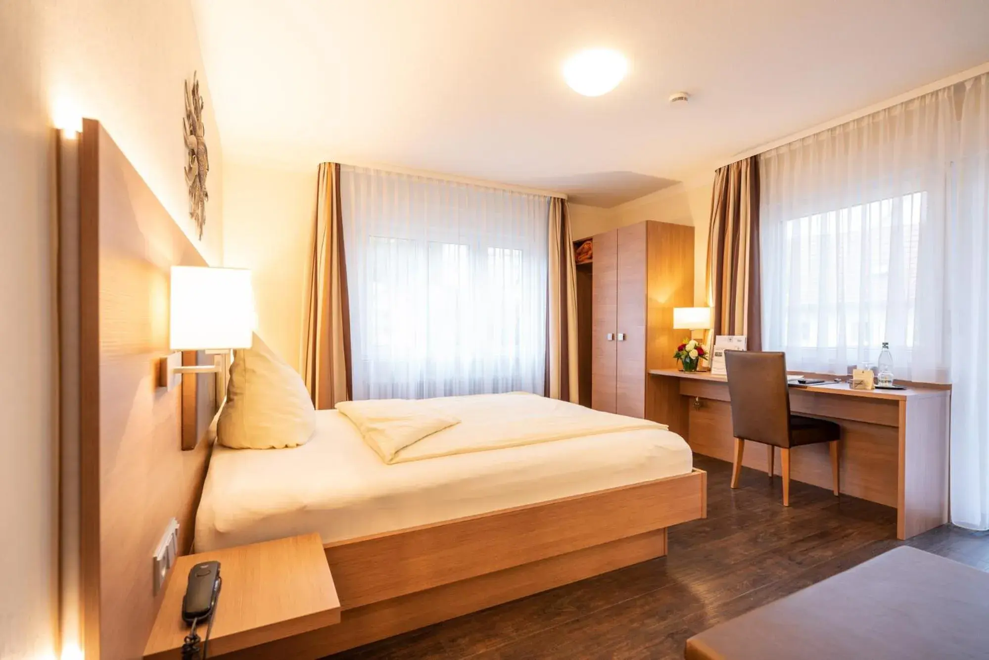 Double Room with Balcony - single occupancy in Hotel-Gasthaus Adler Double Room with Balcony - single occupancy in Hotel-Gasthaus Adler