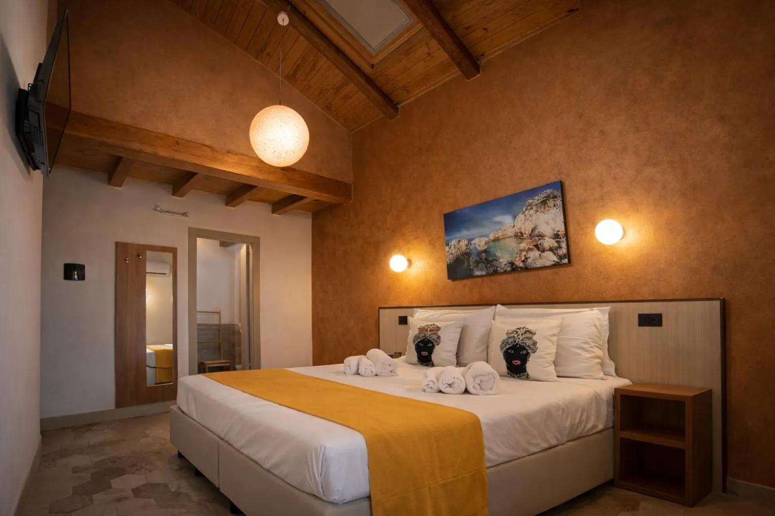 Photo of the whole room, Bed in Alterego B&B