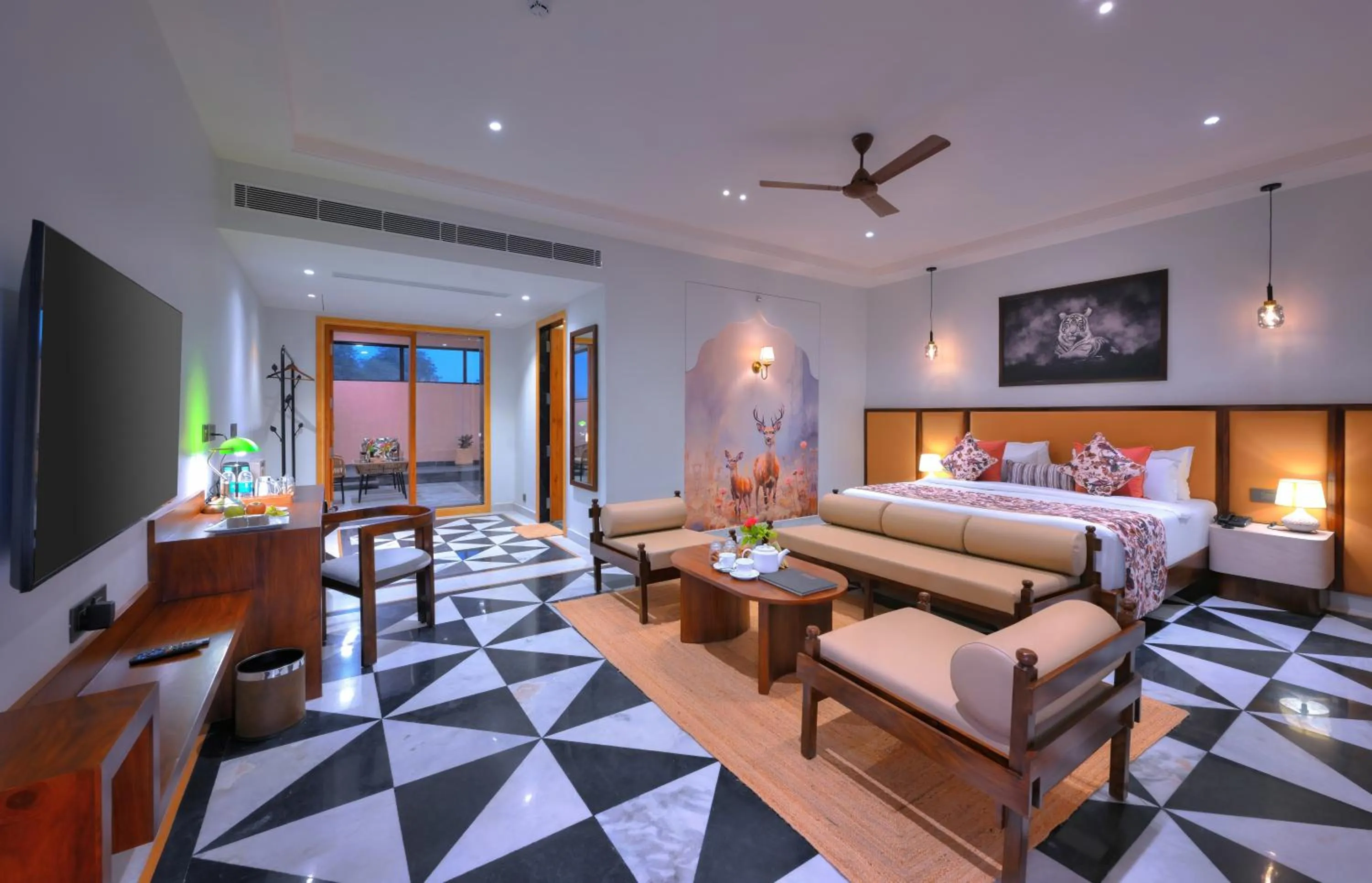 Bed in Ranthambore Bagh Palace