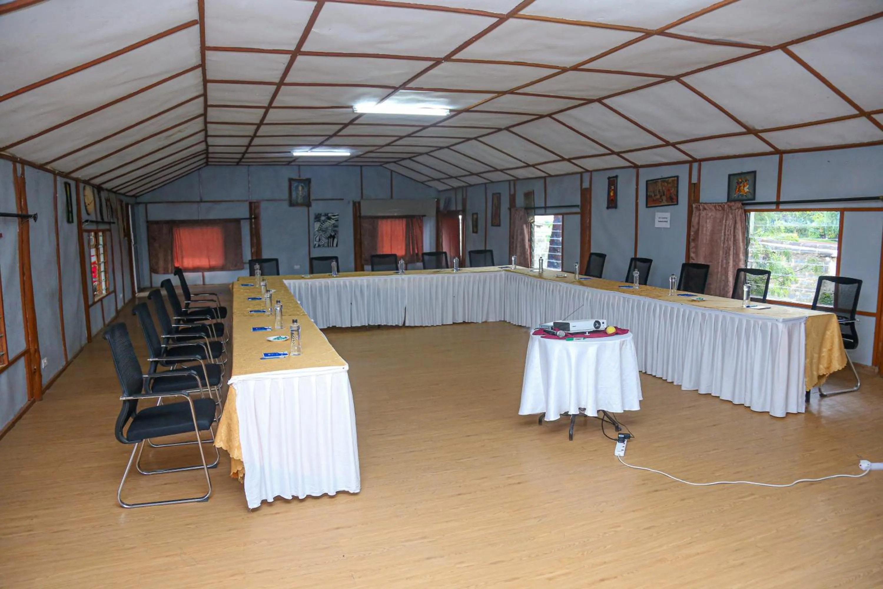 Meeting/conference room in Dovenest Lodge