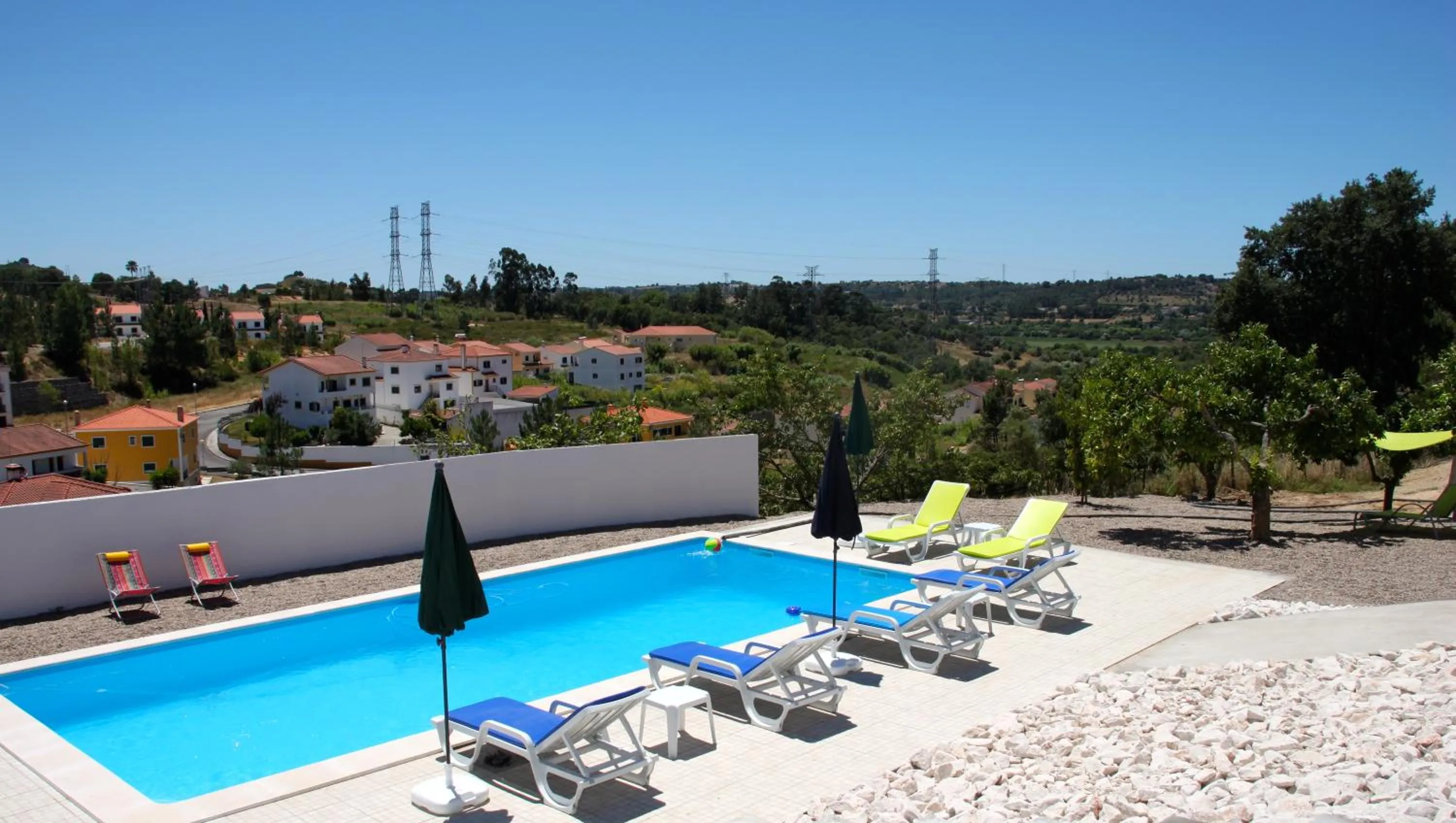 Pool view in Casa do Loureiro Branco