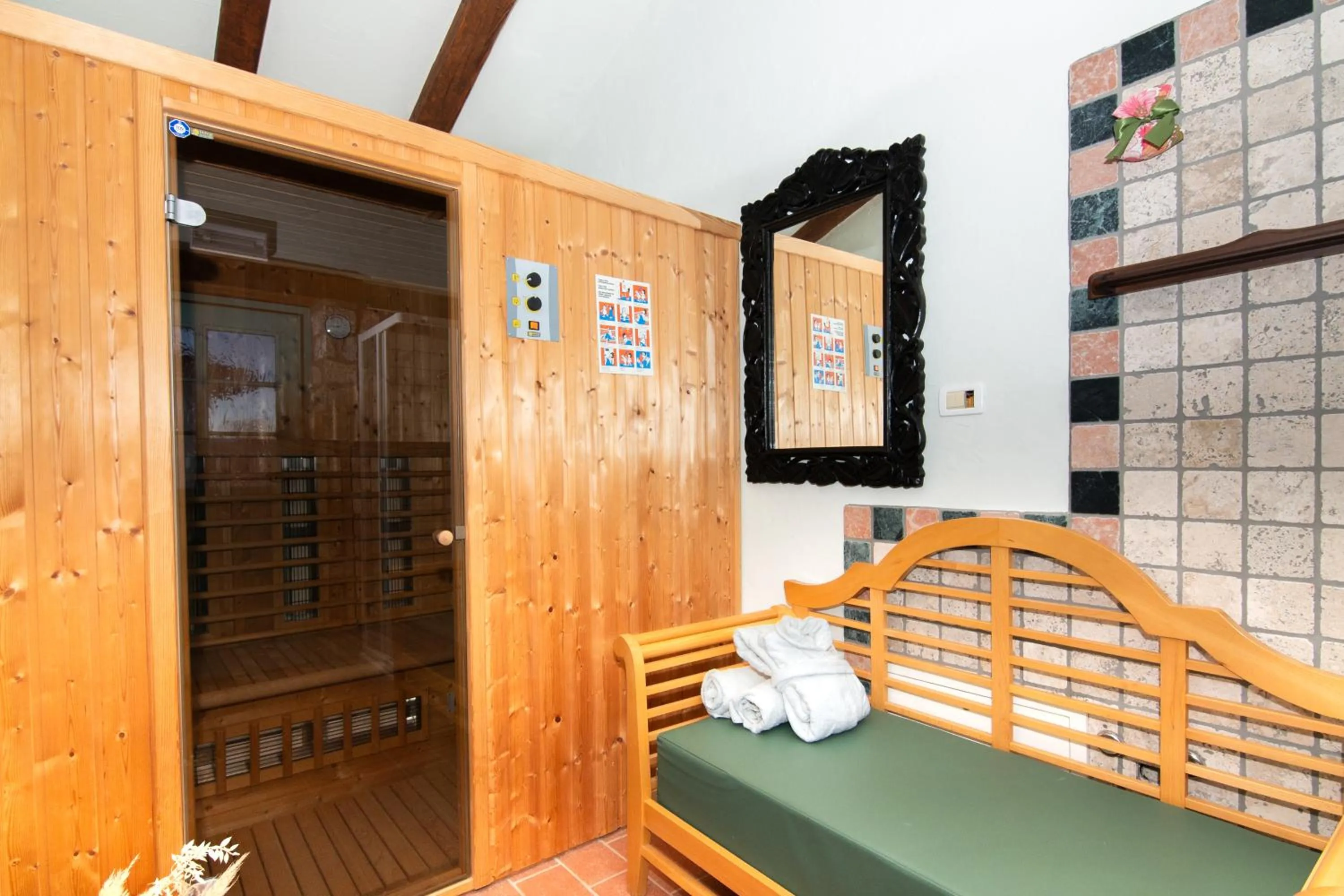 Sauna in Apartments Valentinus 1800