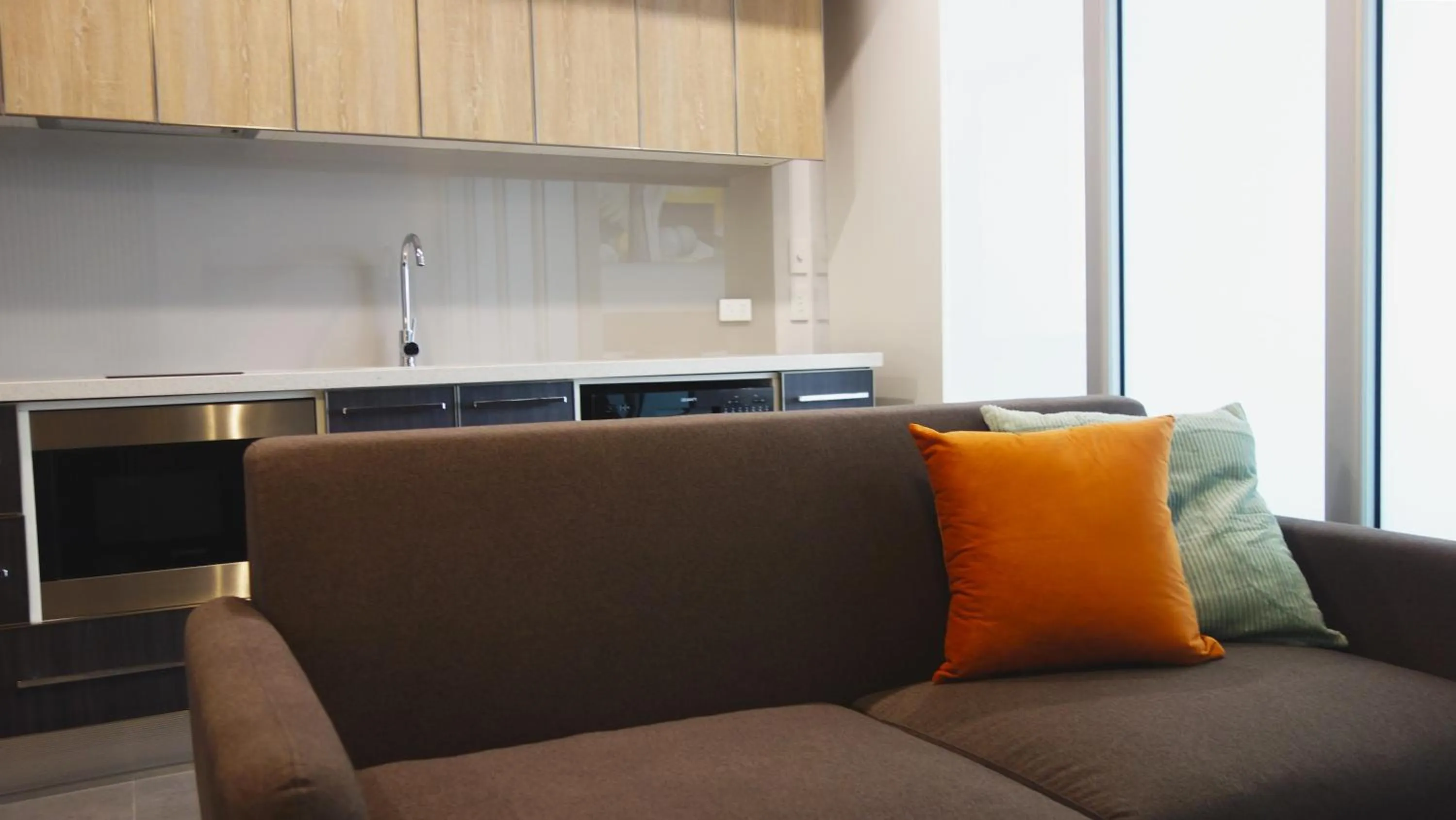 Kitchen or kitchenette in Semaphore Splash Apartments