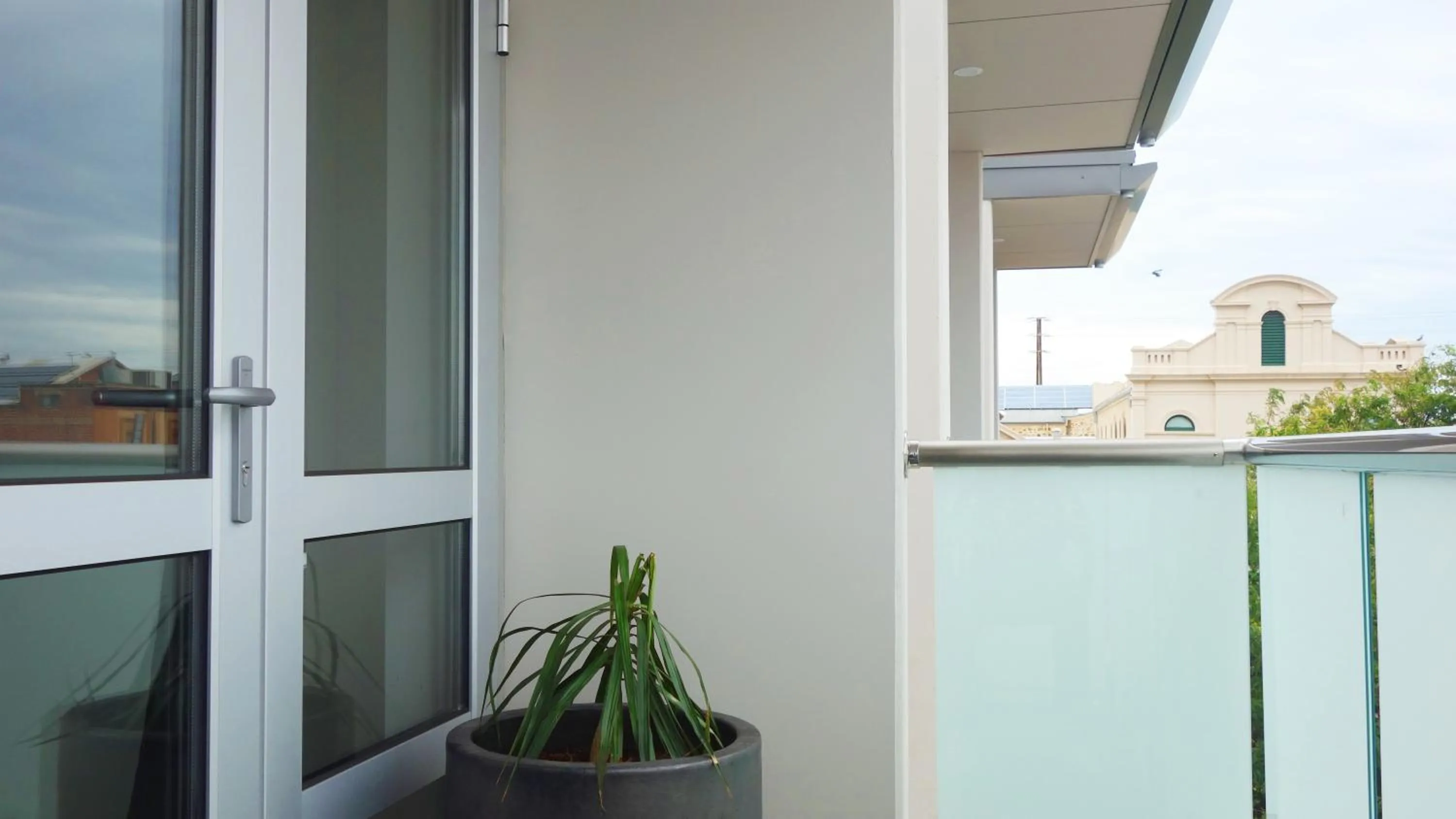 Balcony/Terrace in Semaphore Splash Apartments