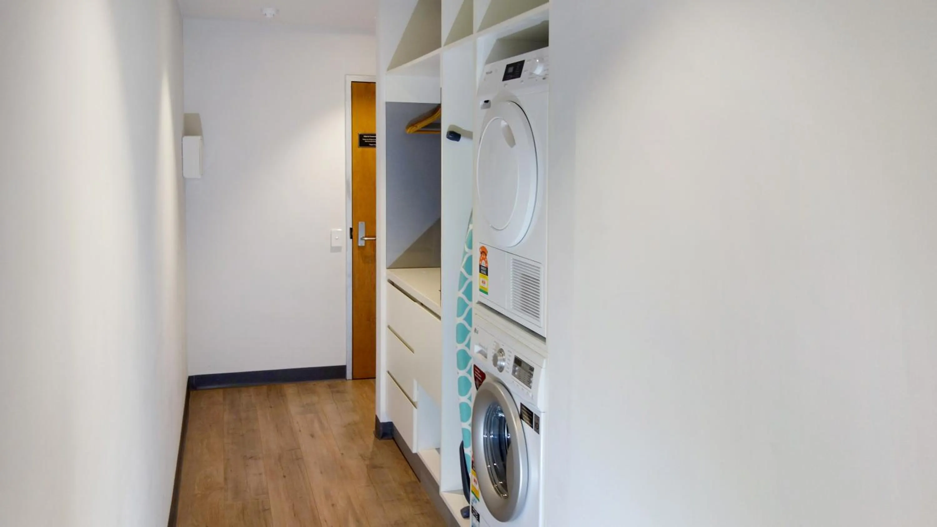 laundry in Semaphore Splash Apartments