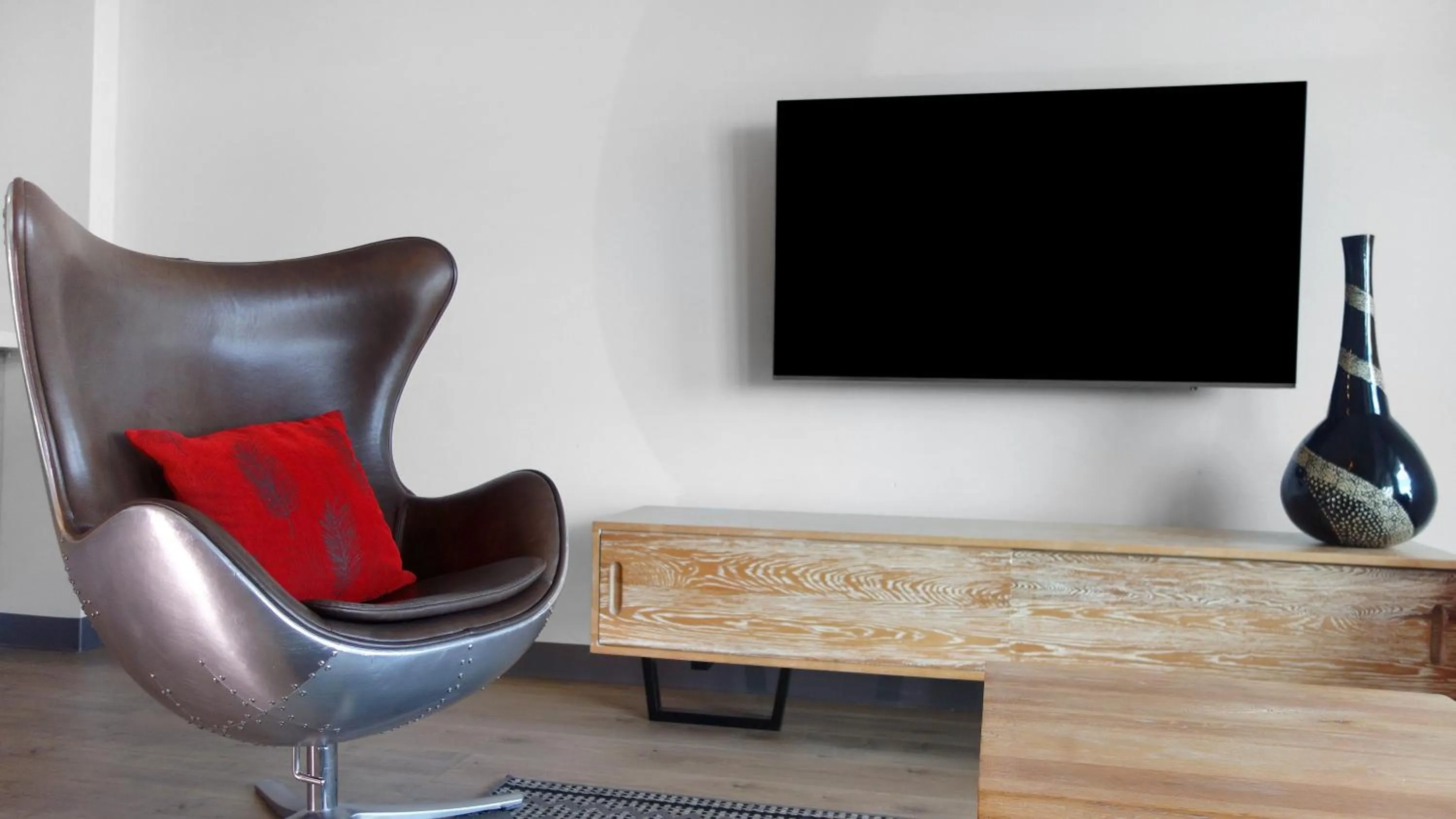 TV and multimedia in Semaphore Splash Apartments