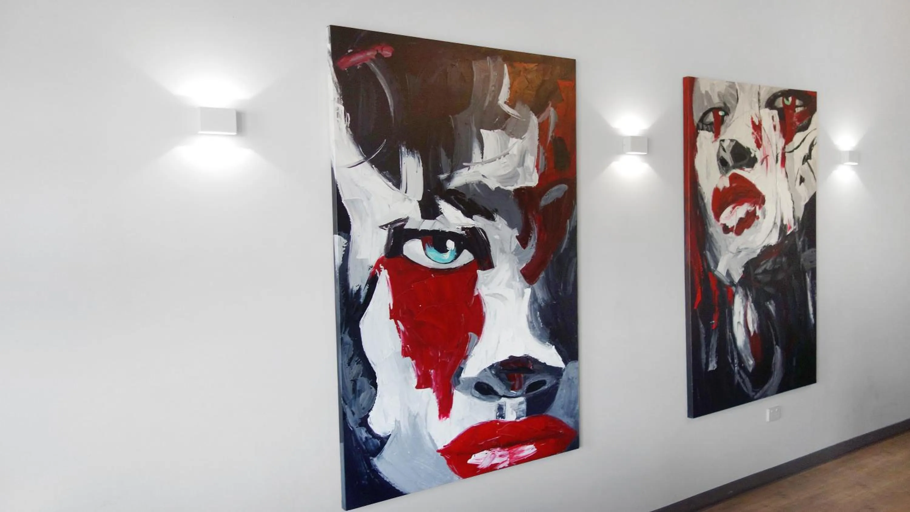 Seating area in Semaphore Splash Apartments