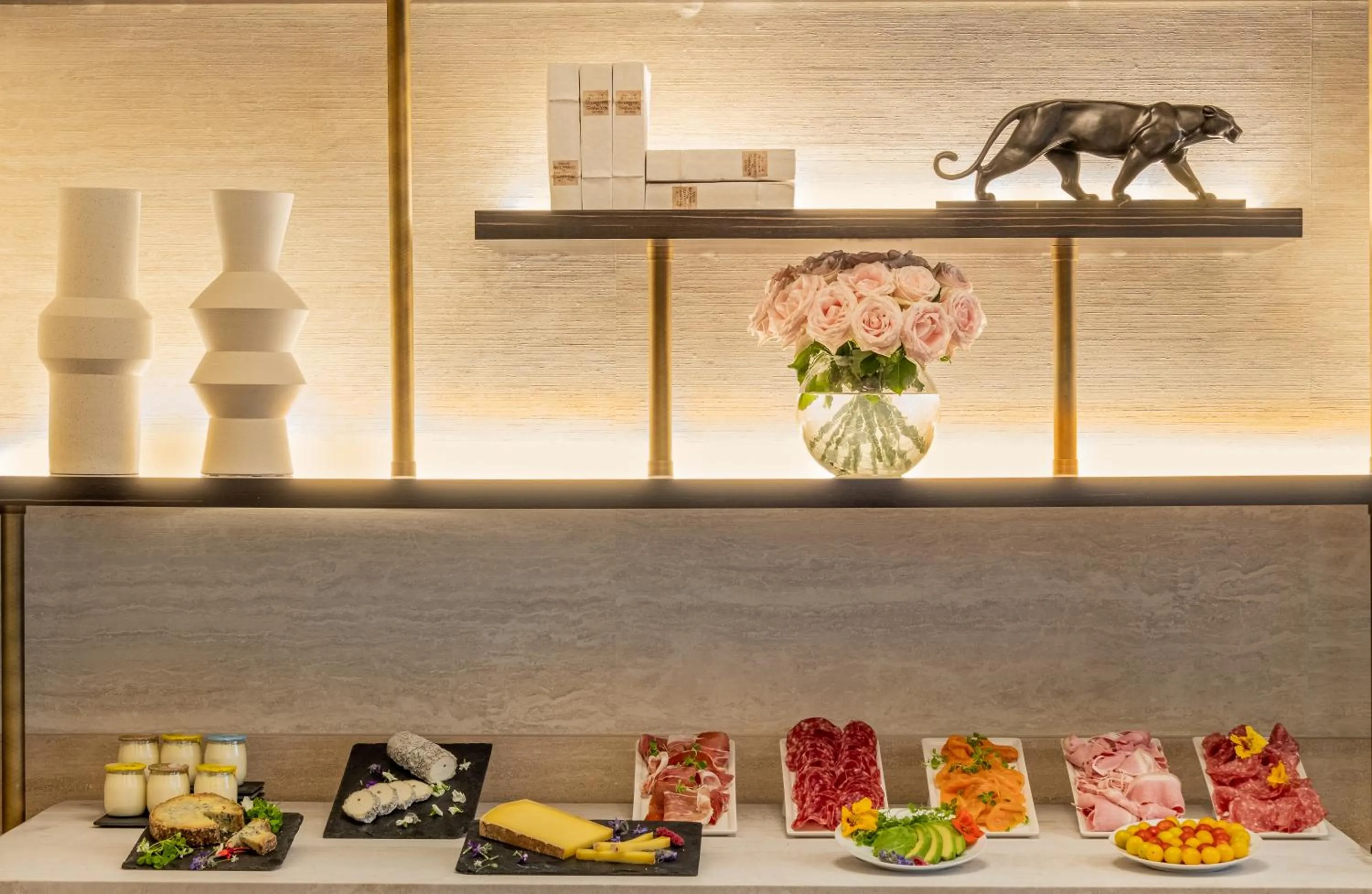 Buffet breakfast in Hôtel Elysia by Inwood Hotels