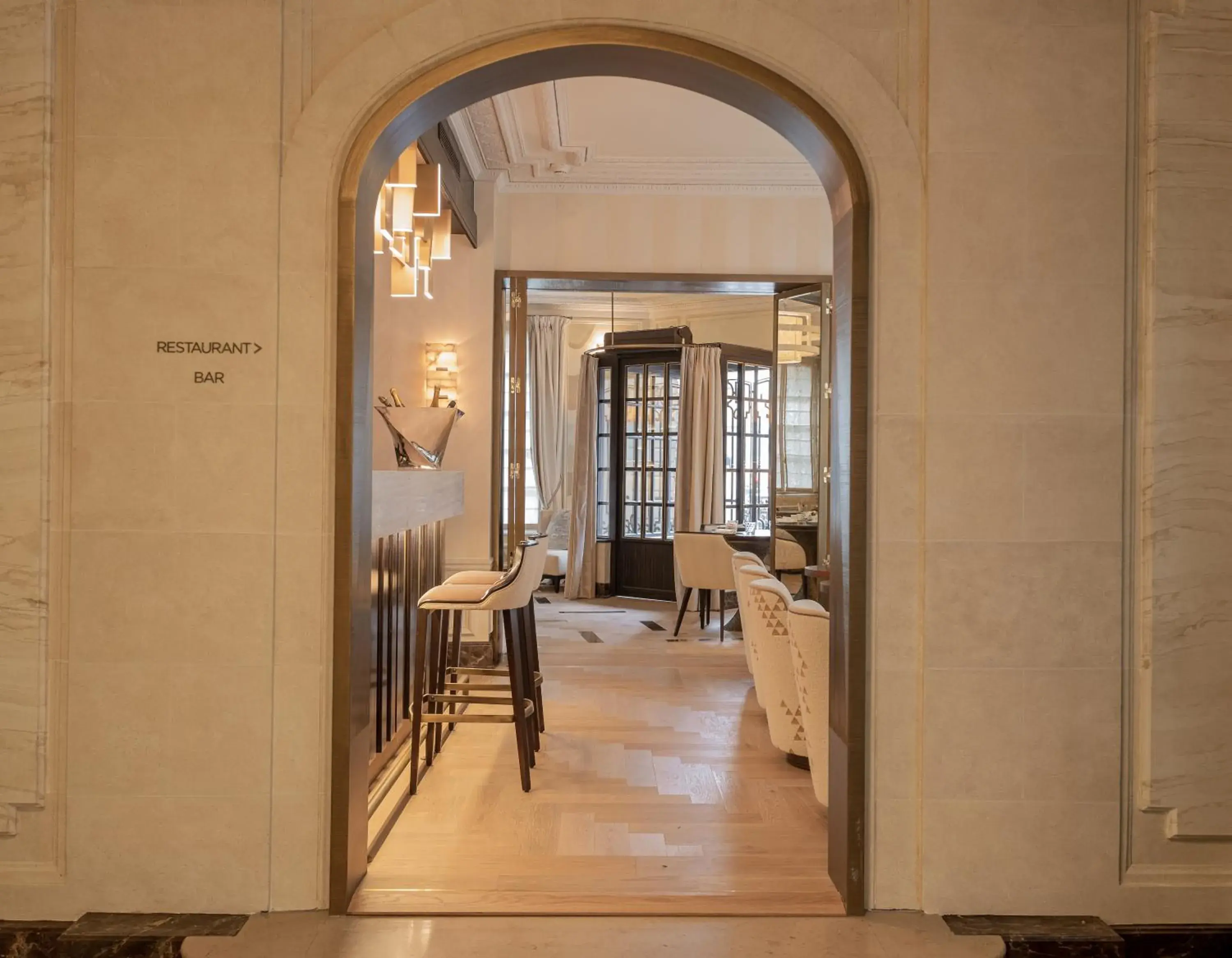 Lounge or bar in Hôtel Elysia by Inwood Hotels Lounge or bar in Hôtel Elysia by Inwood Hotels