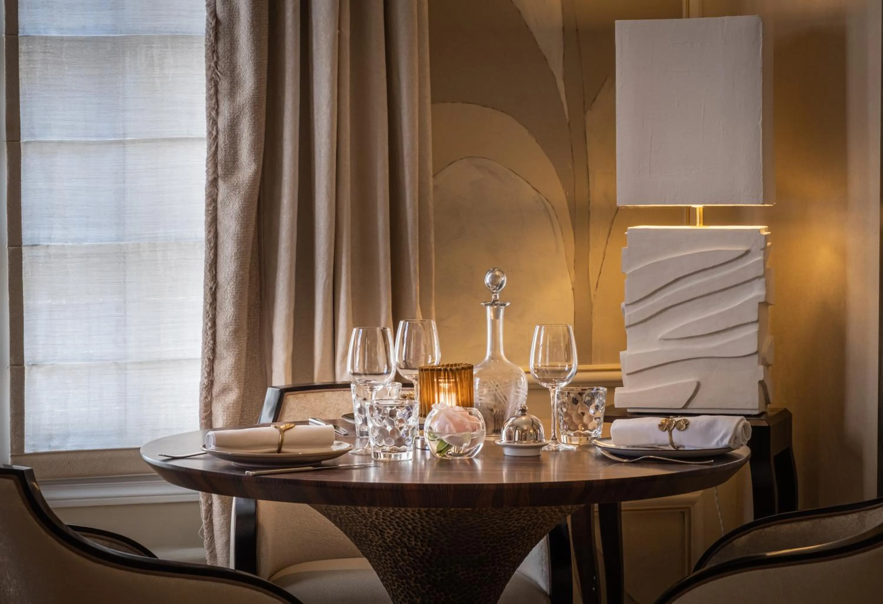 Restaurant/places to eat in Hôtel Elysia by Inwood Hotels