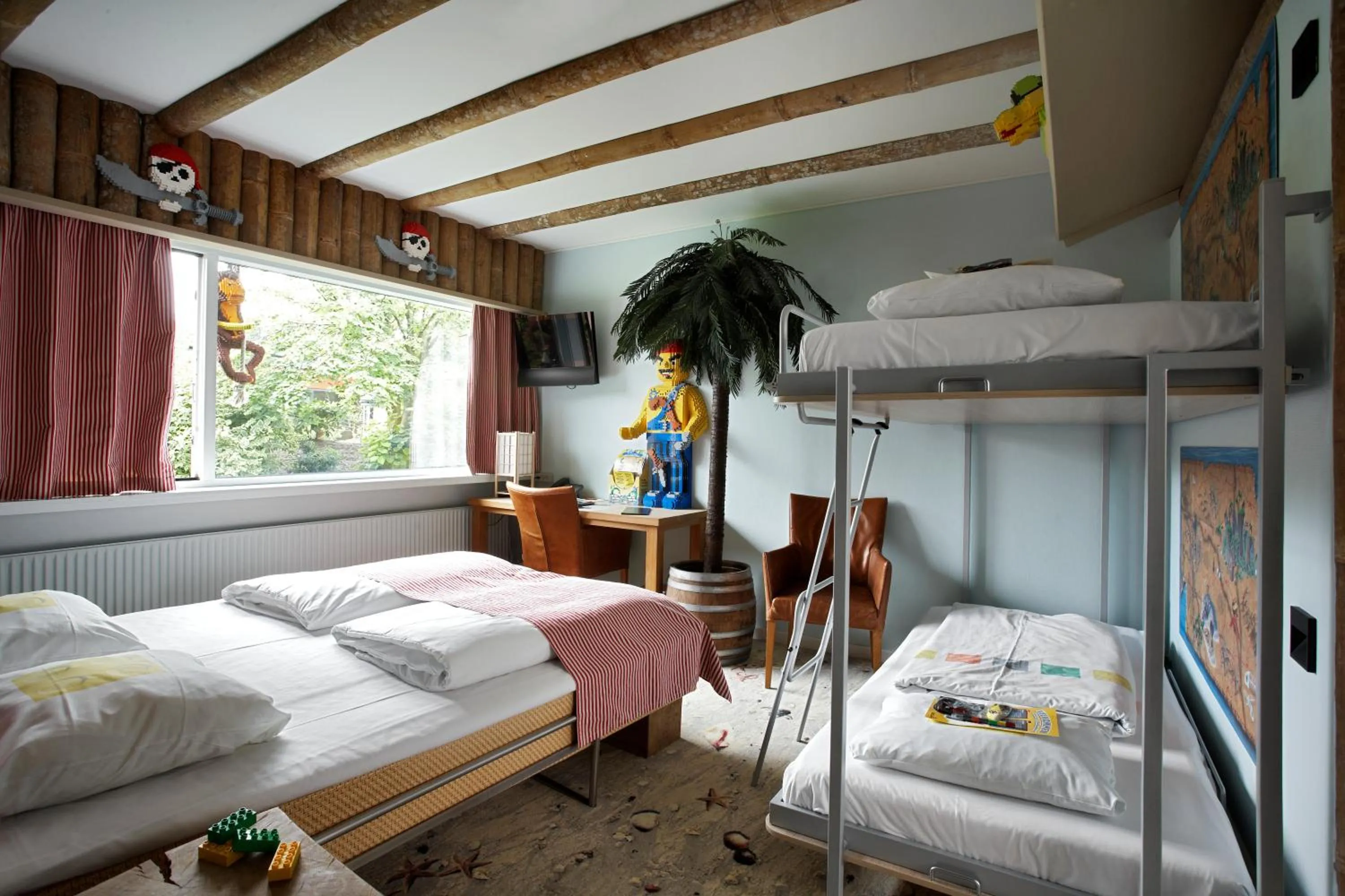 Photo of the whole room, Bed in Hotel Legoland