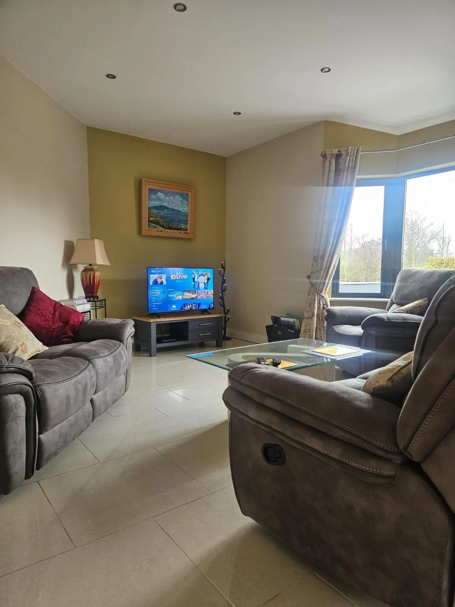 Communal lounge/ TV room in Ard Aoibhinn Roscommon Bed & Breakfast
