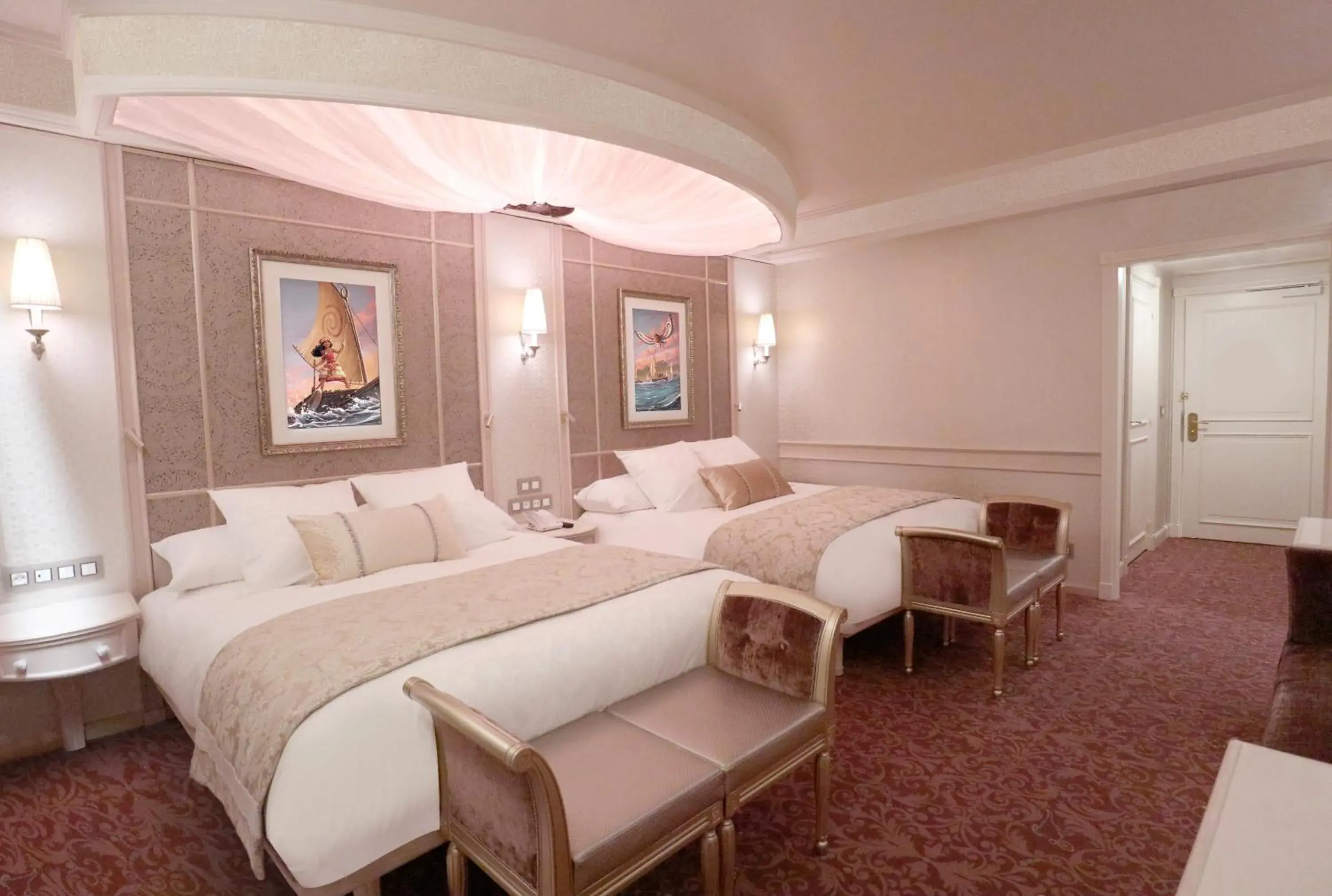 Bedroom, Bed in Disneyland® Hotel Bedroom, Bed in Disneyland® Hotel